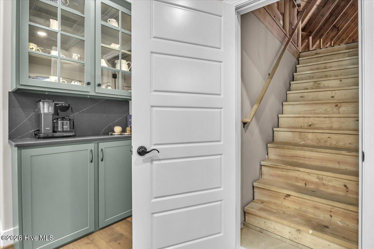 100552703 | Photo 36