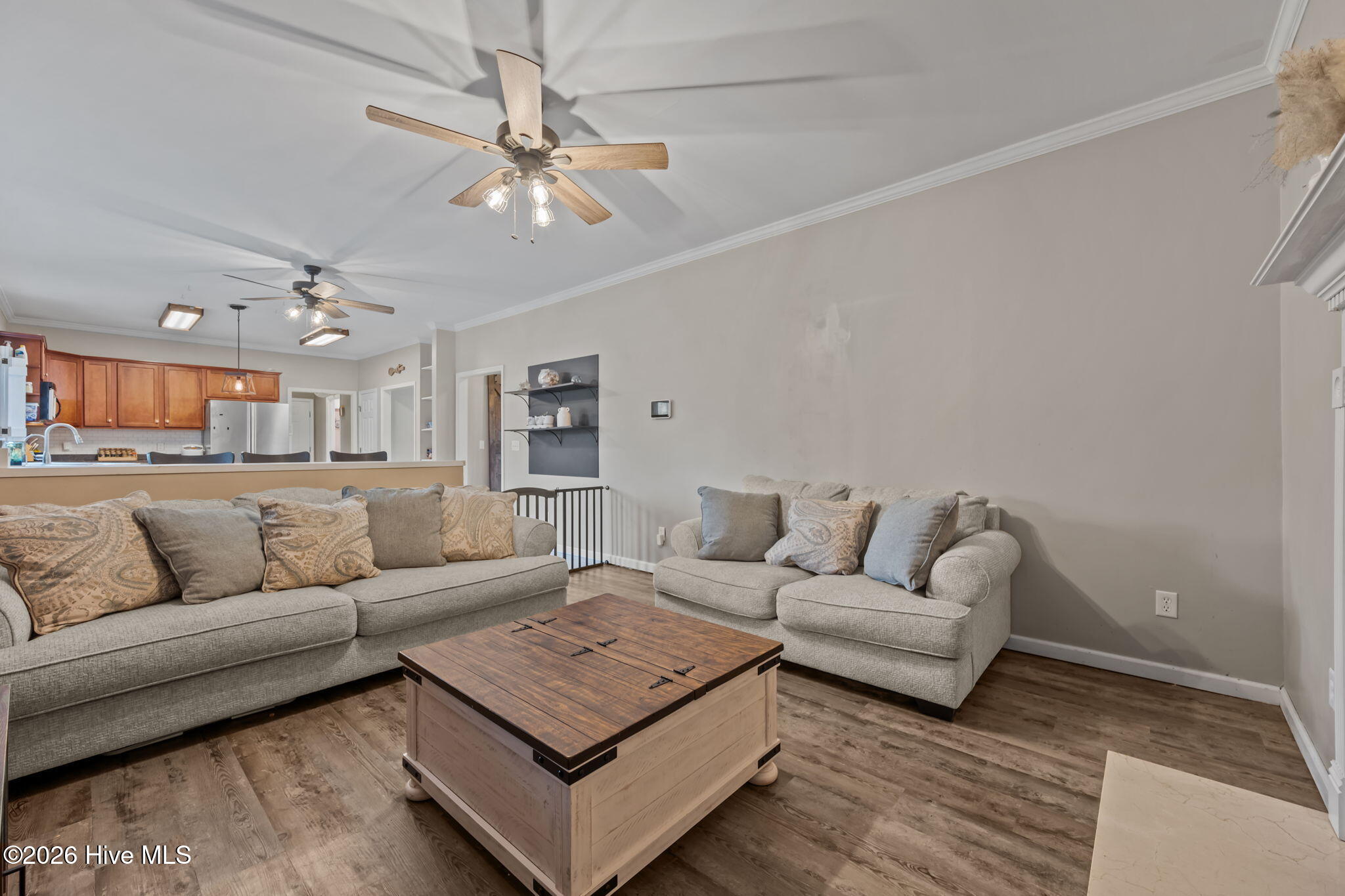 100557668 | Photo 21