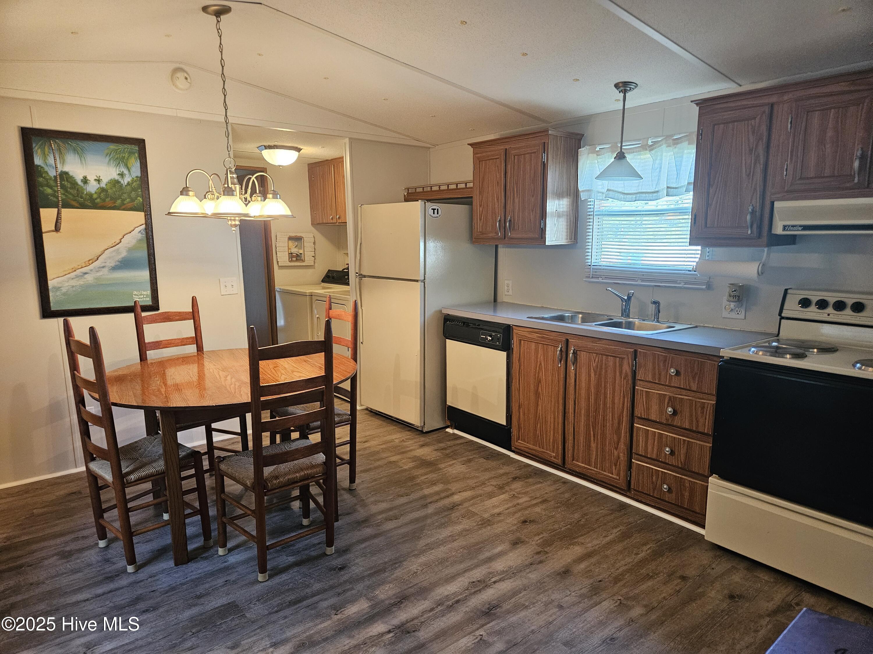 123 Deer Run Road, Hampstead, NC 28443 – photo 19: 20250724_094425