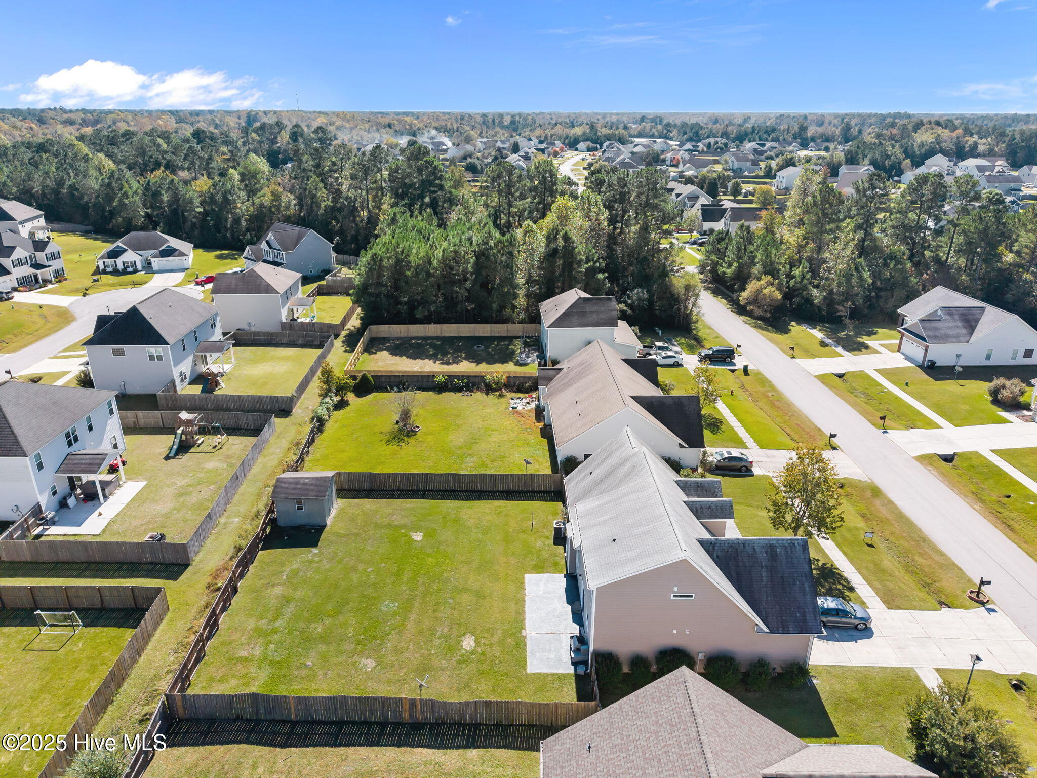 100532317 | Photo 44