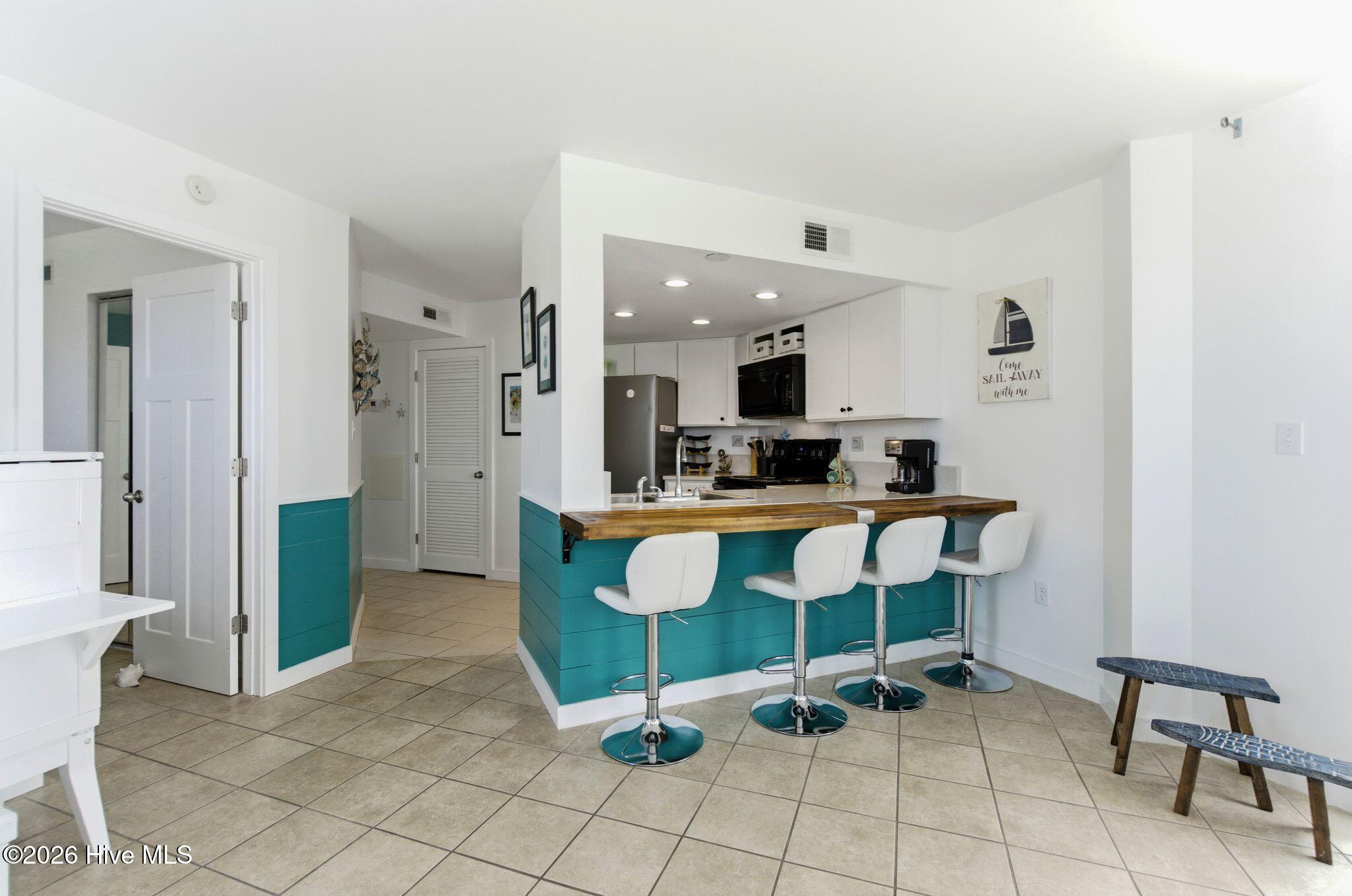 100564198 | Photo 13