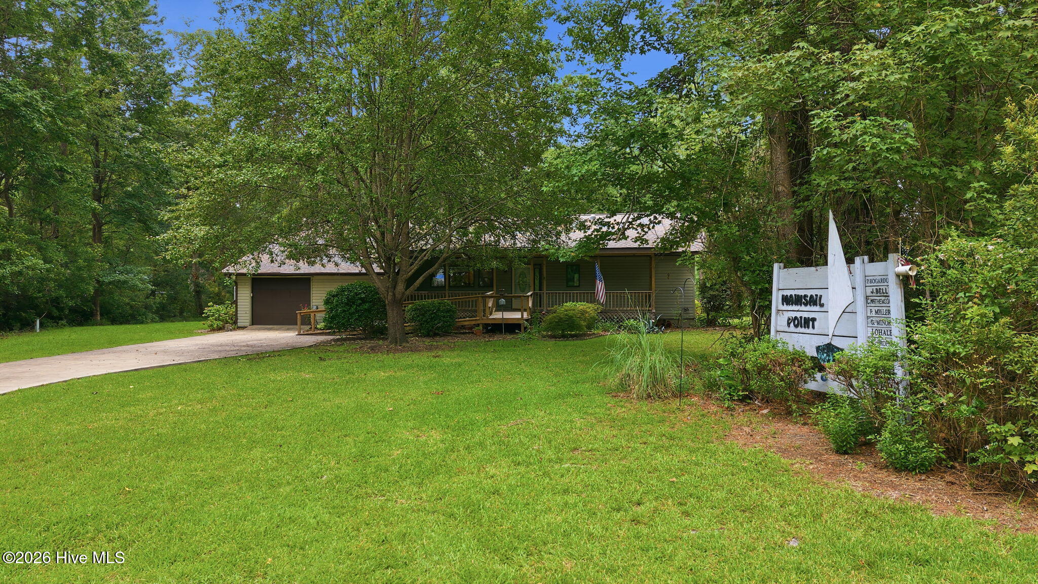 6001 Mainsail Point Road,Oriental