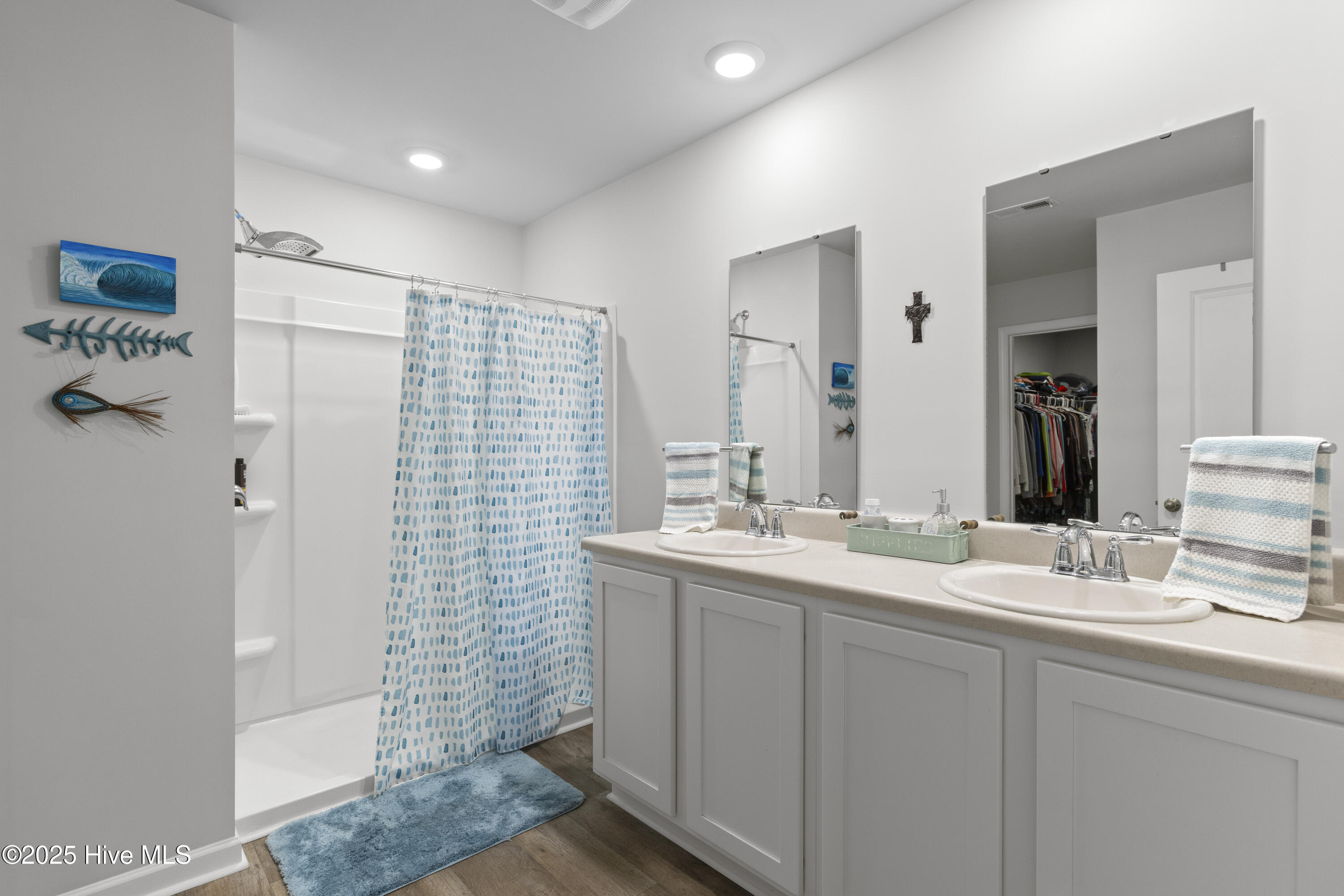 100511923 | Photo 12