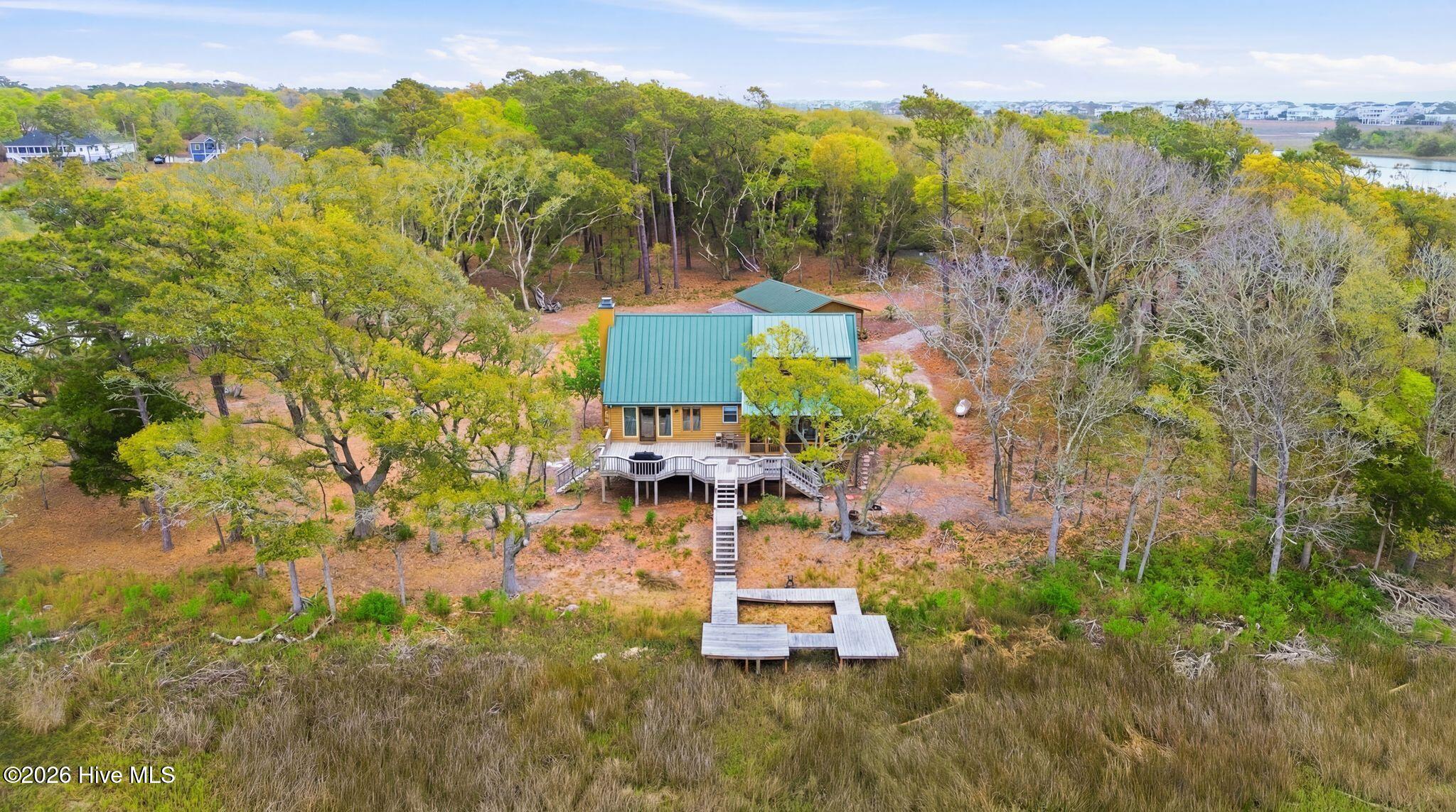 100565055 | Photo 70