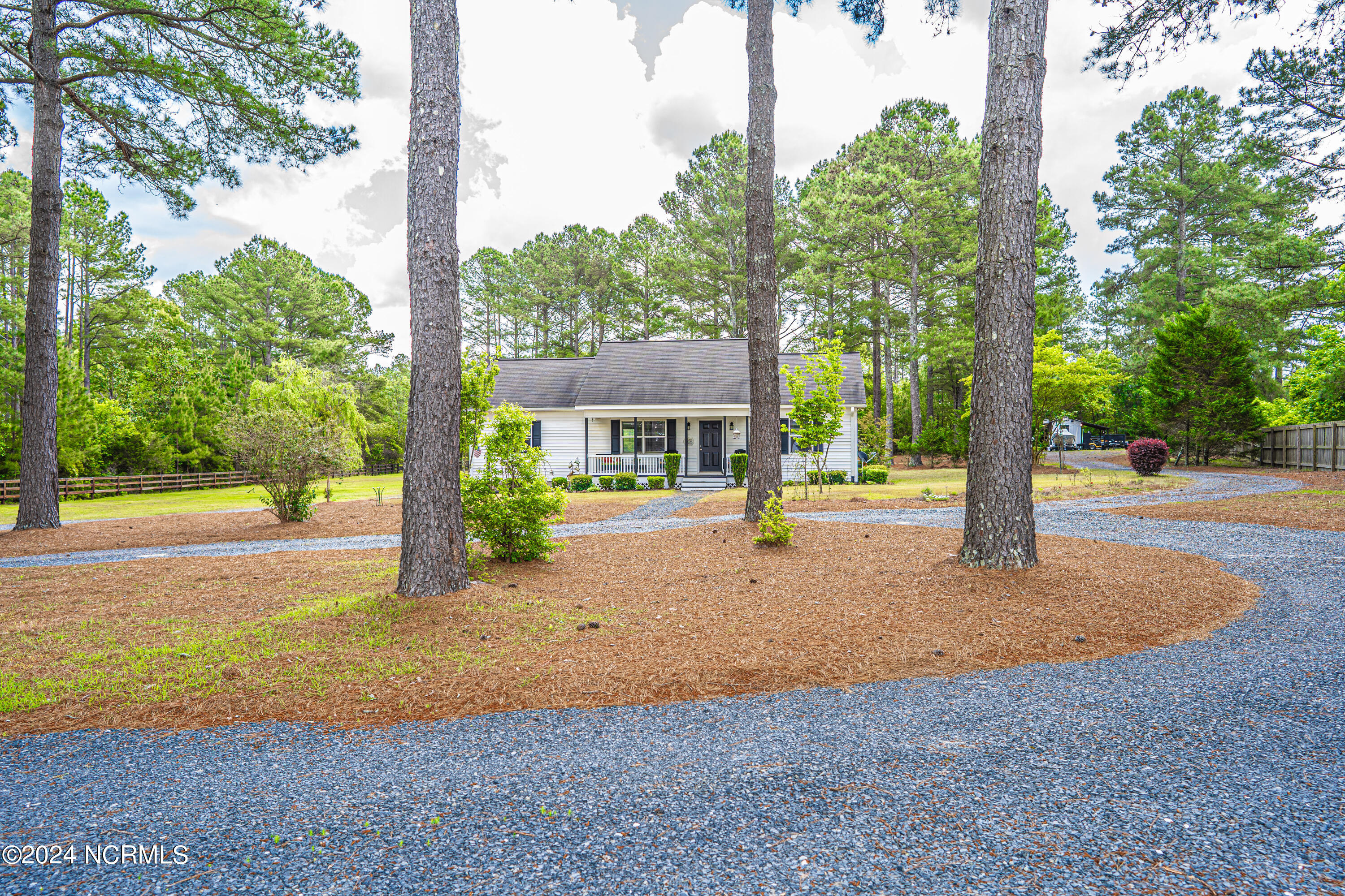 Homes for sale in Southern Pines, NC | 130 Martin Trl, Southern Pines, NC 28387 | MLS# 100519990