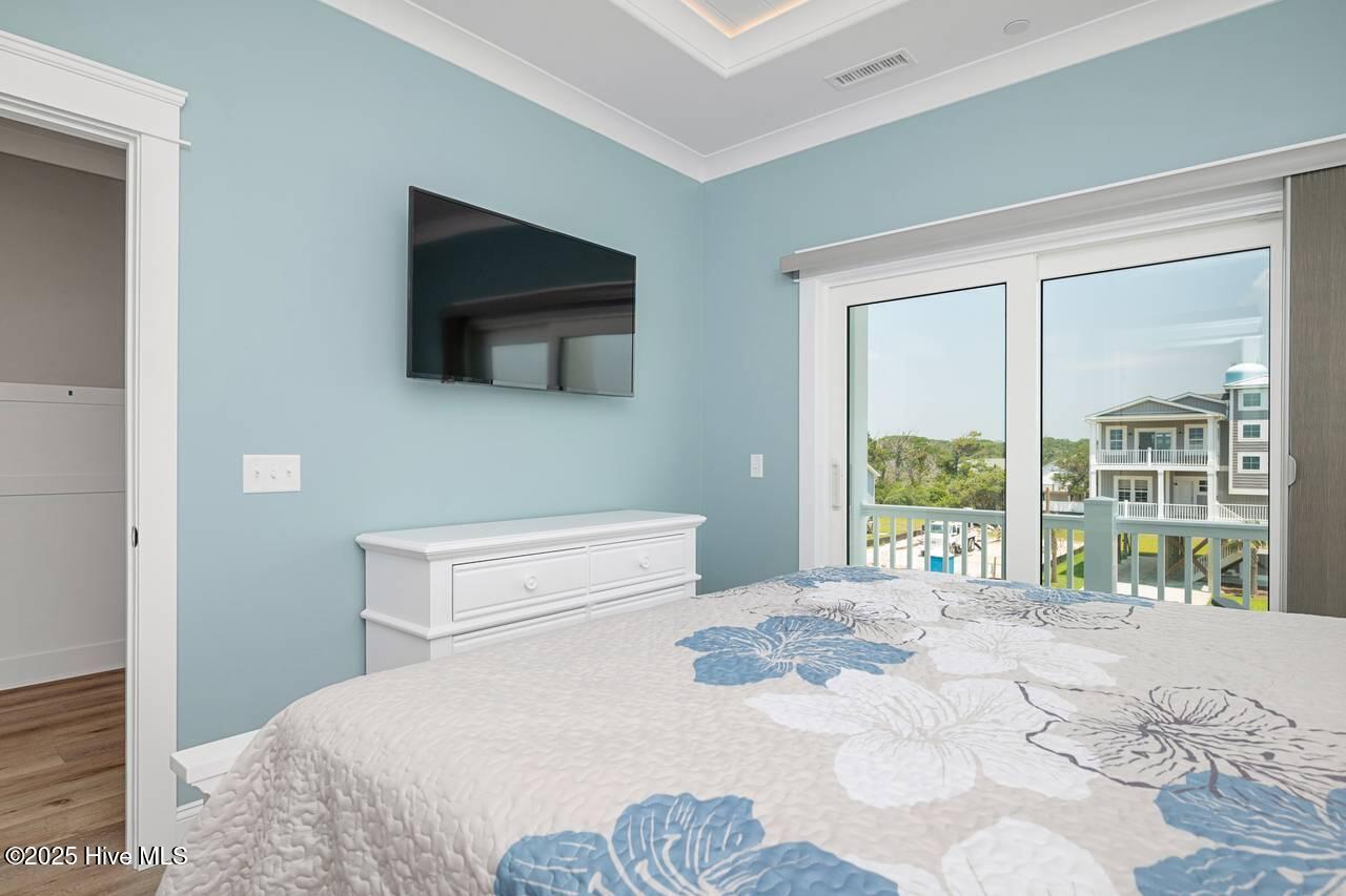 100527522 | Photo 81