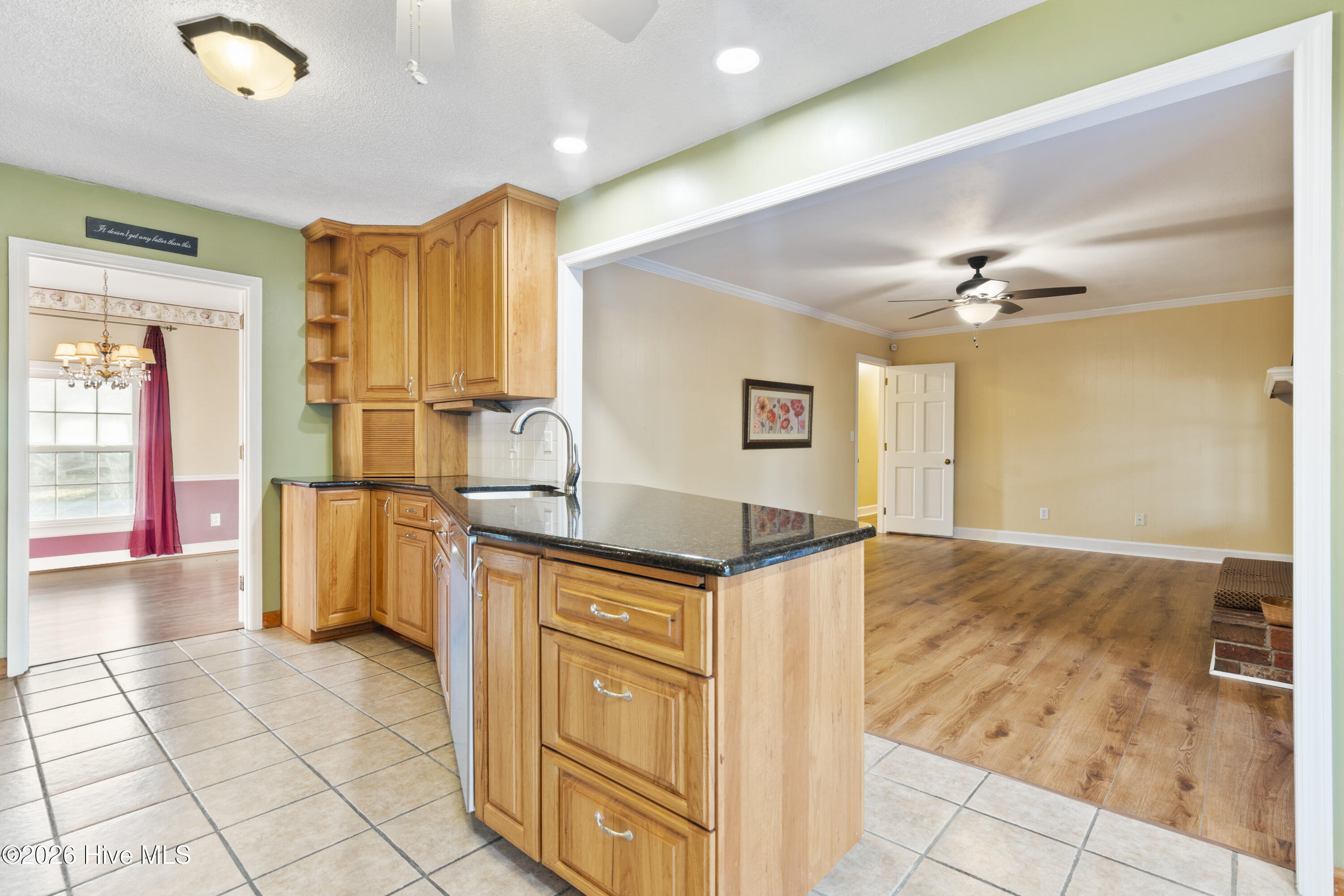 100549887 | Photo 34