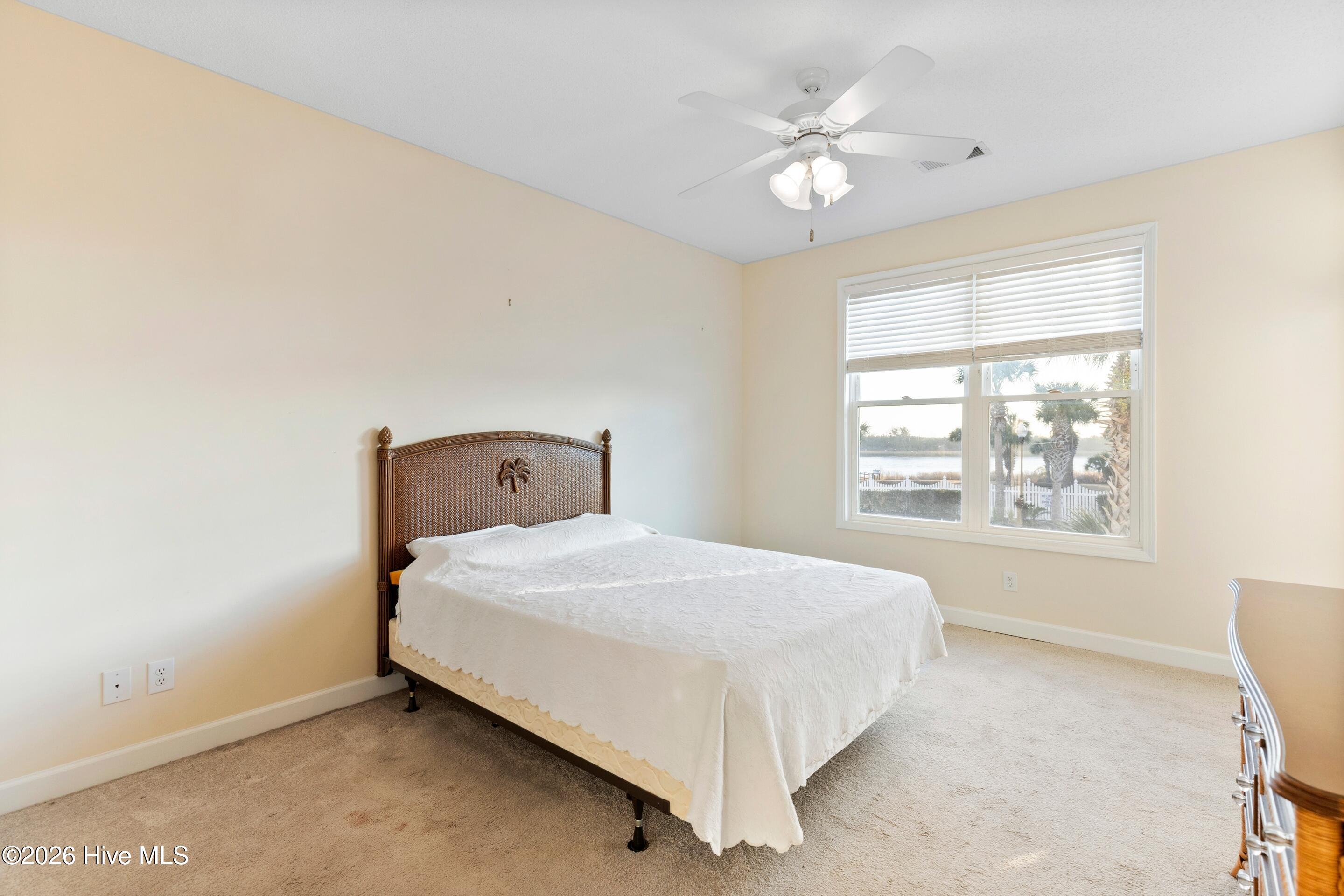 100548206 | Photo 32