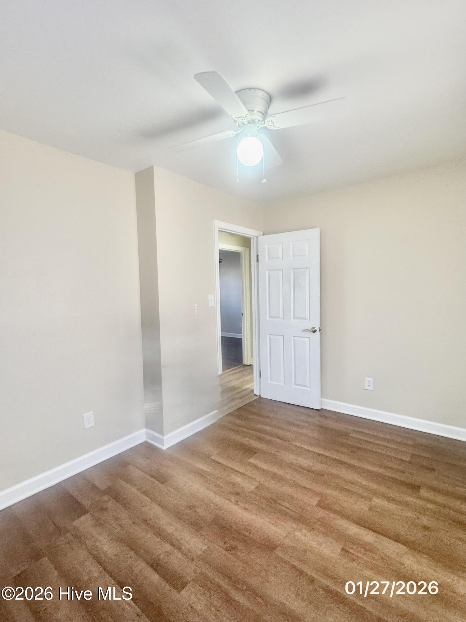 100551810 | Photo 16