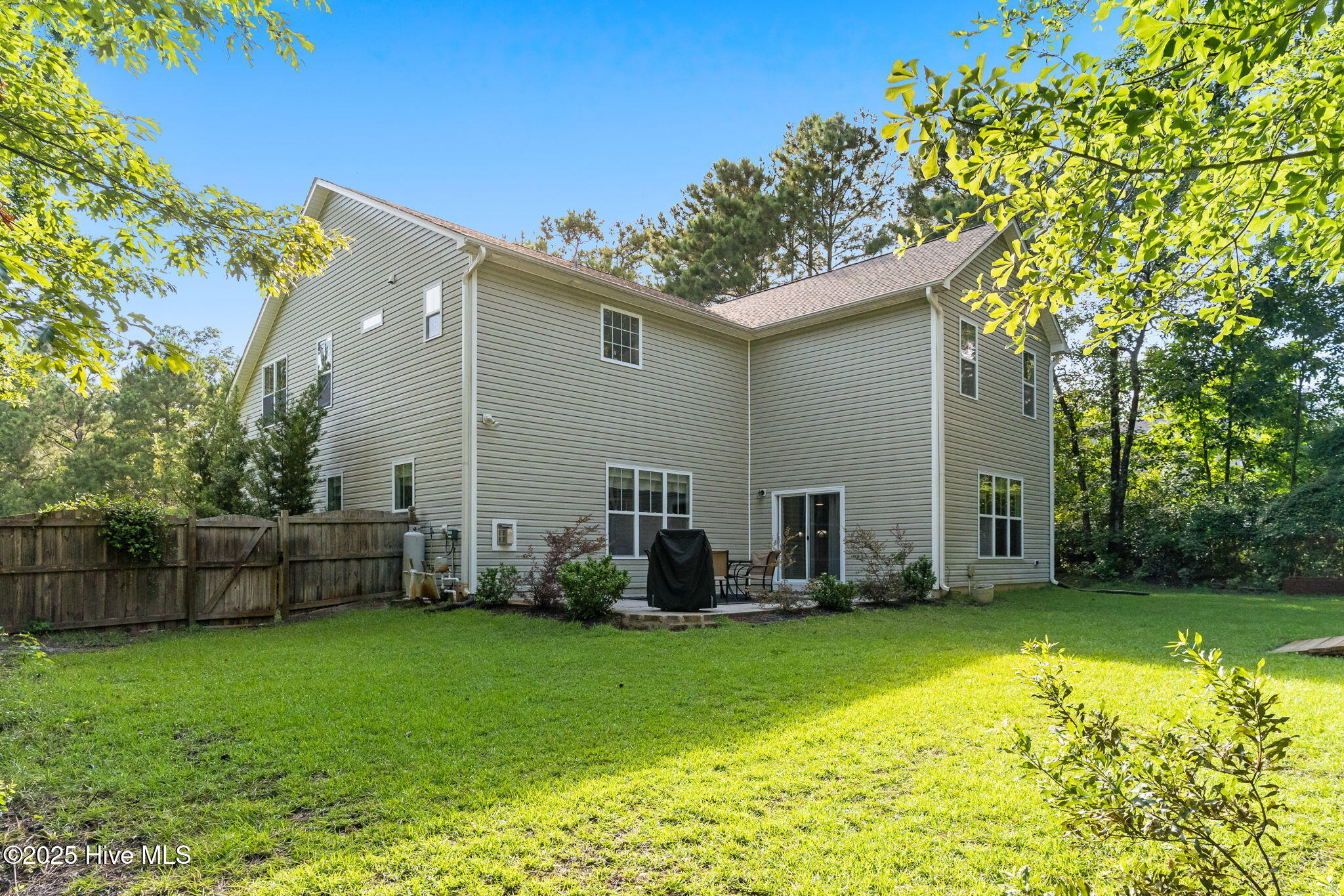 100521115 | Photo 57