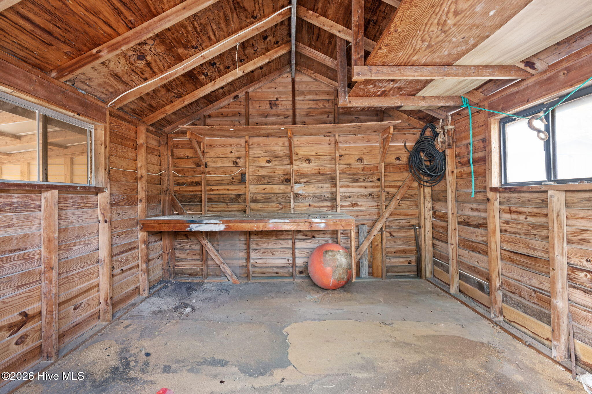 100554530 | Photo 45