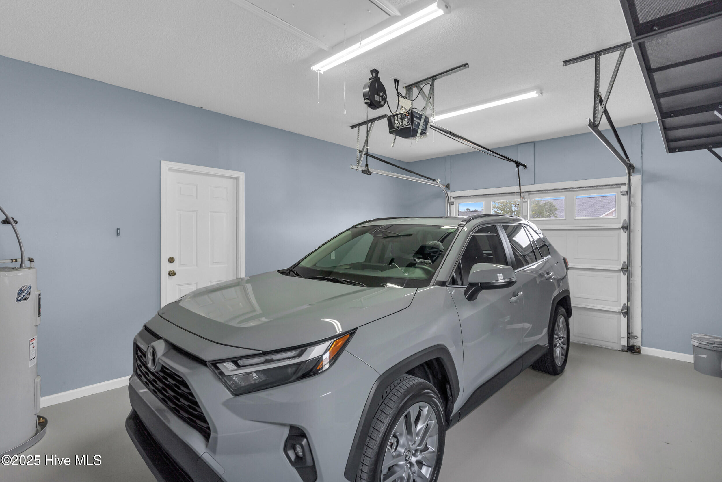 100546029 | Photo 26