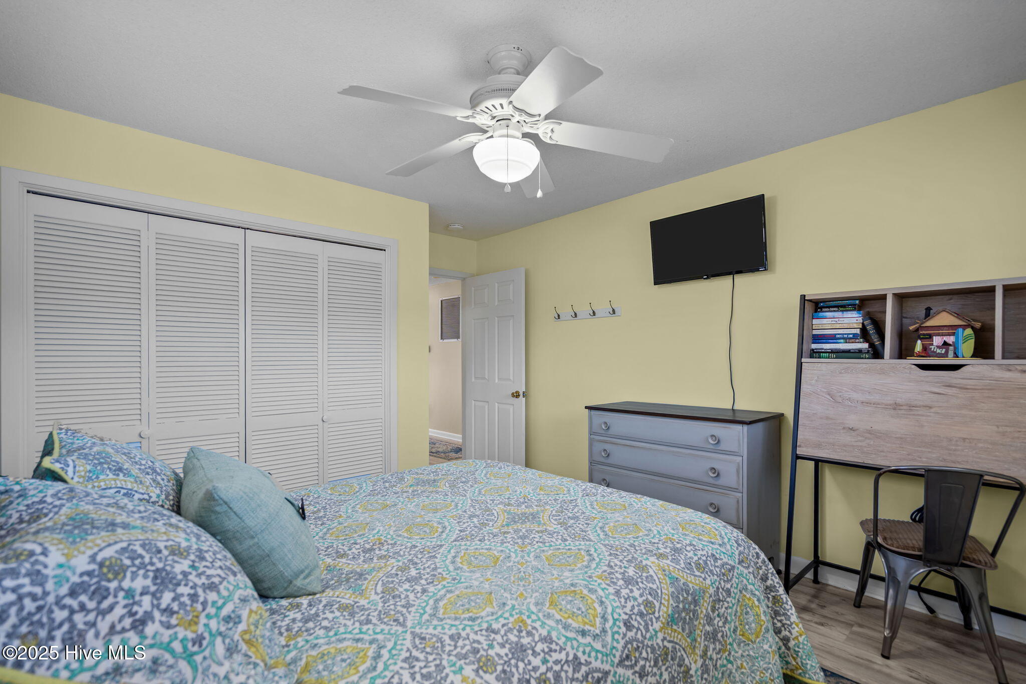 100541218 | Photo 32