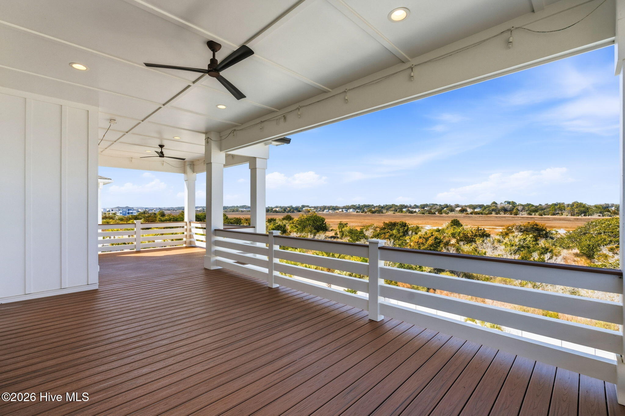 100557252 | Photo 15