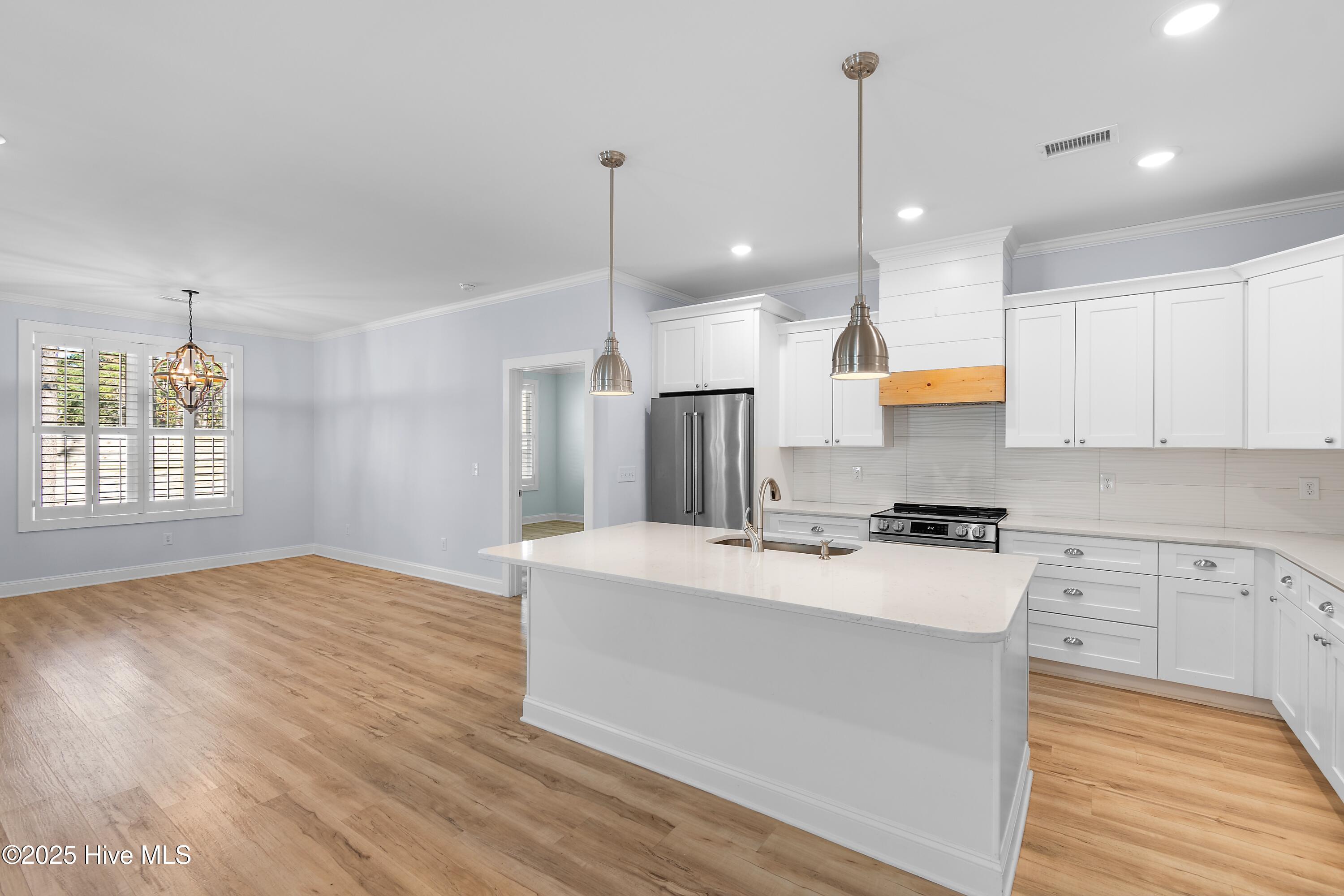 100541024 | Photo 12