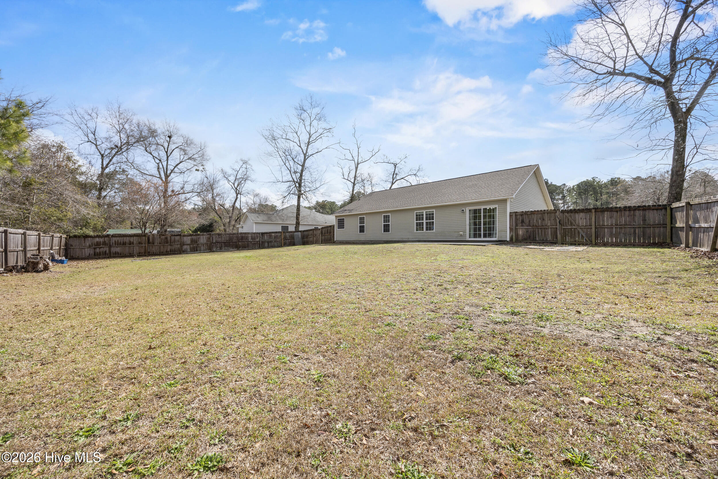 100560152 | Photo 35