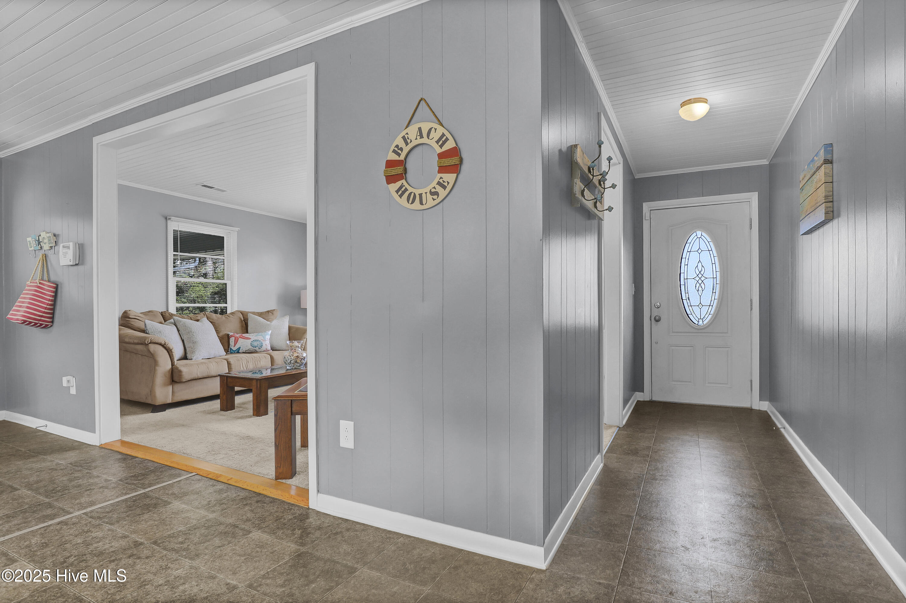 100533401 | Photo 10