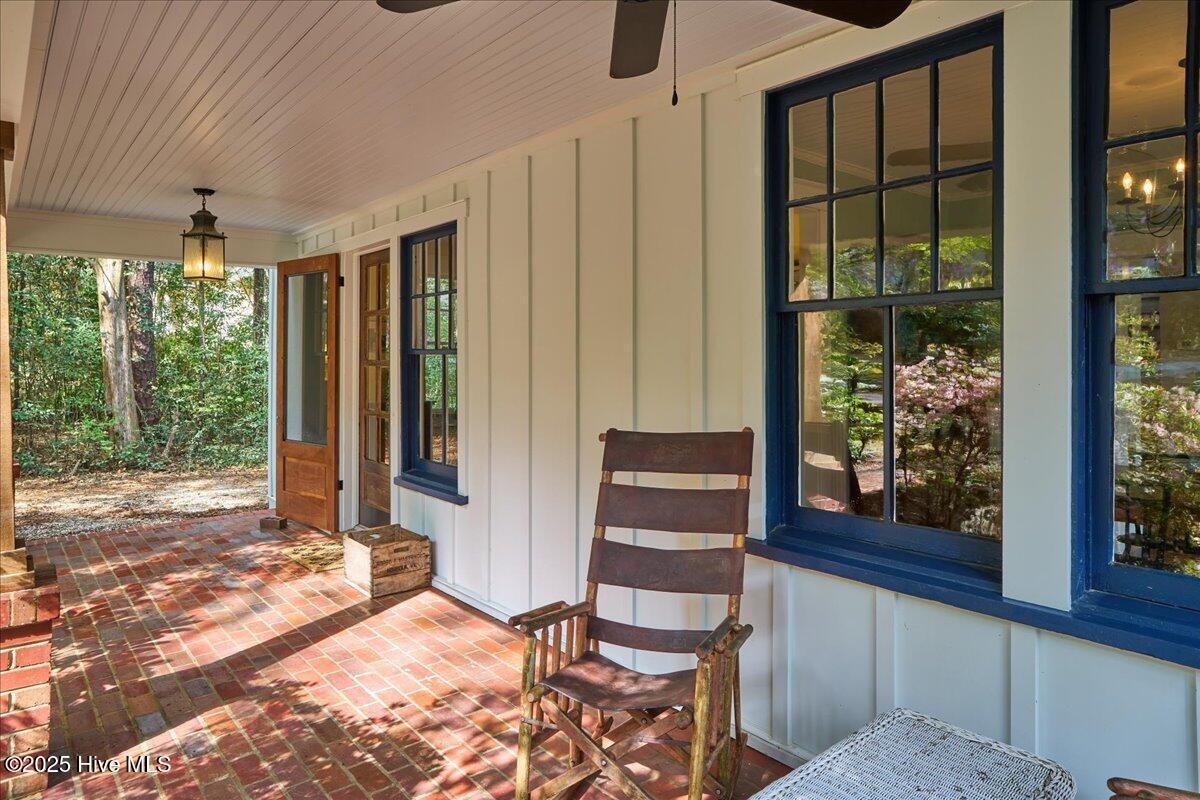 Welcome to 260 N Ridge St