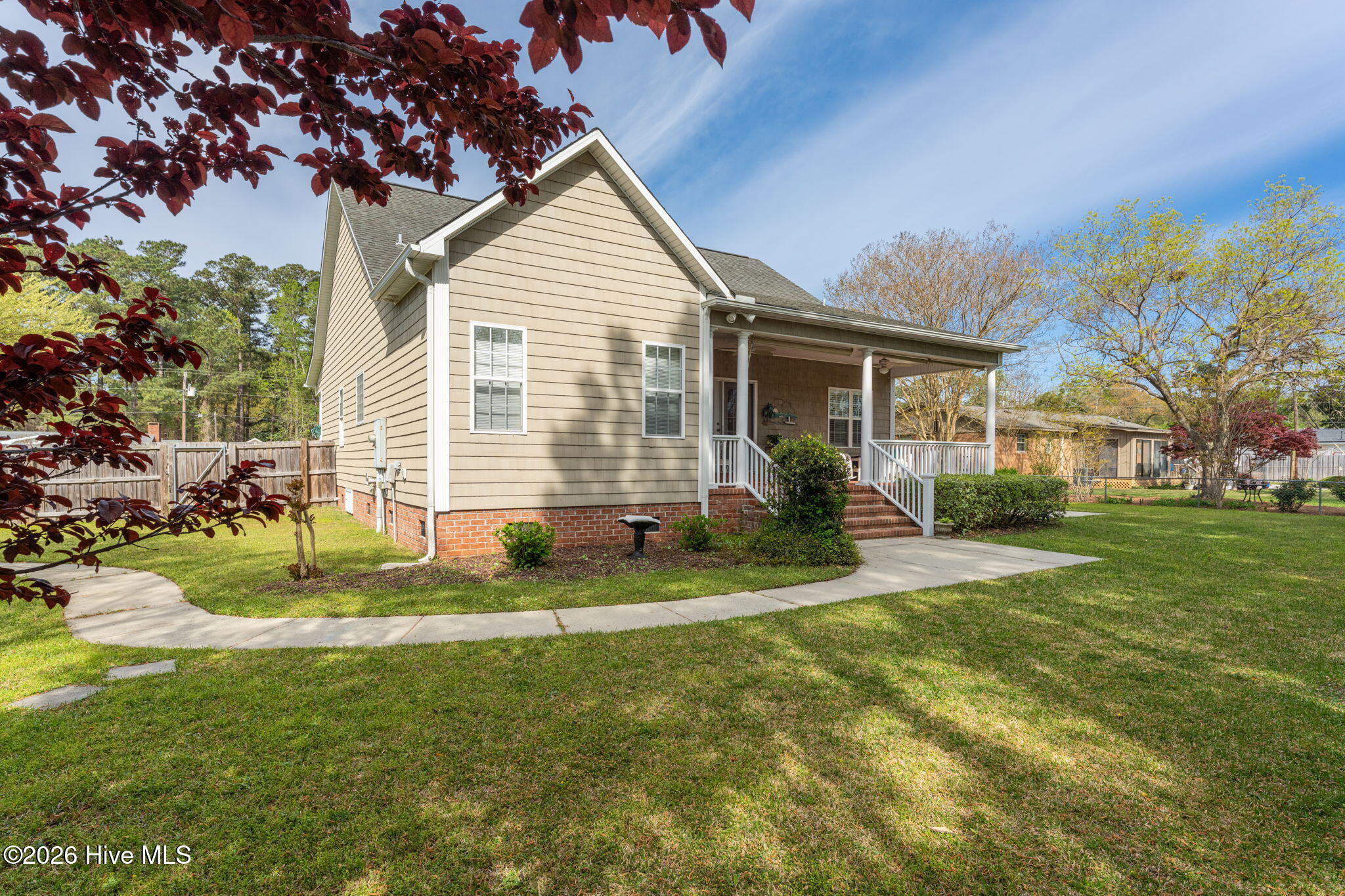 100564241 | Photo 40