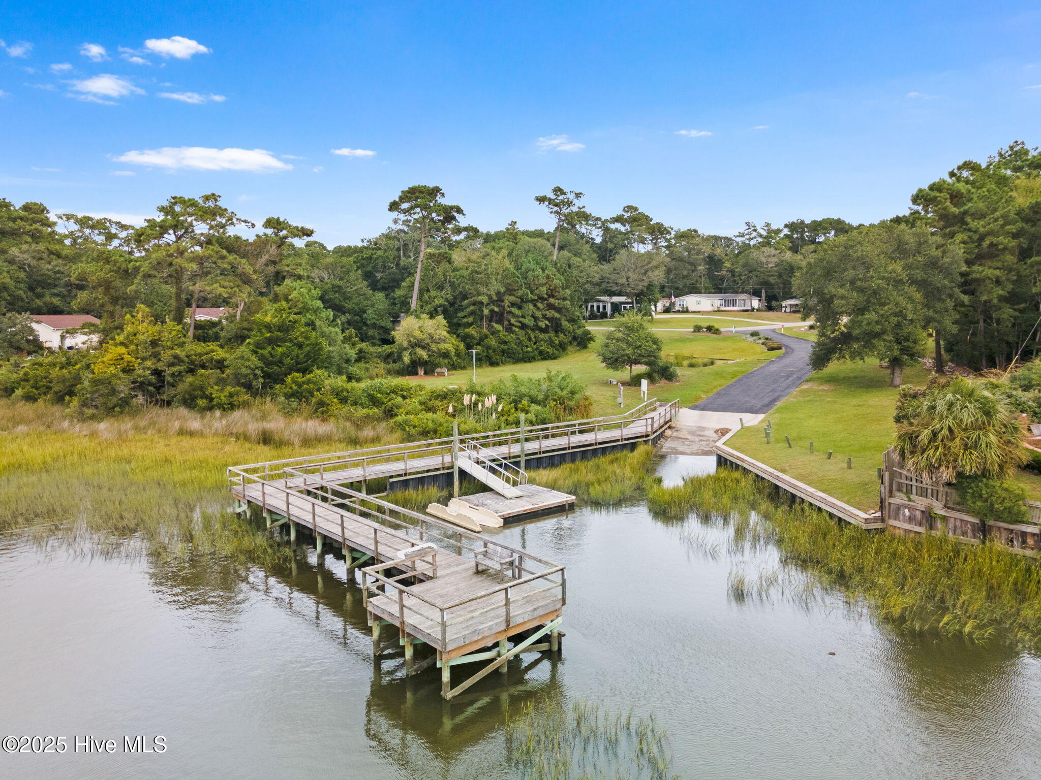 100542585 | Photo 37