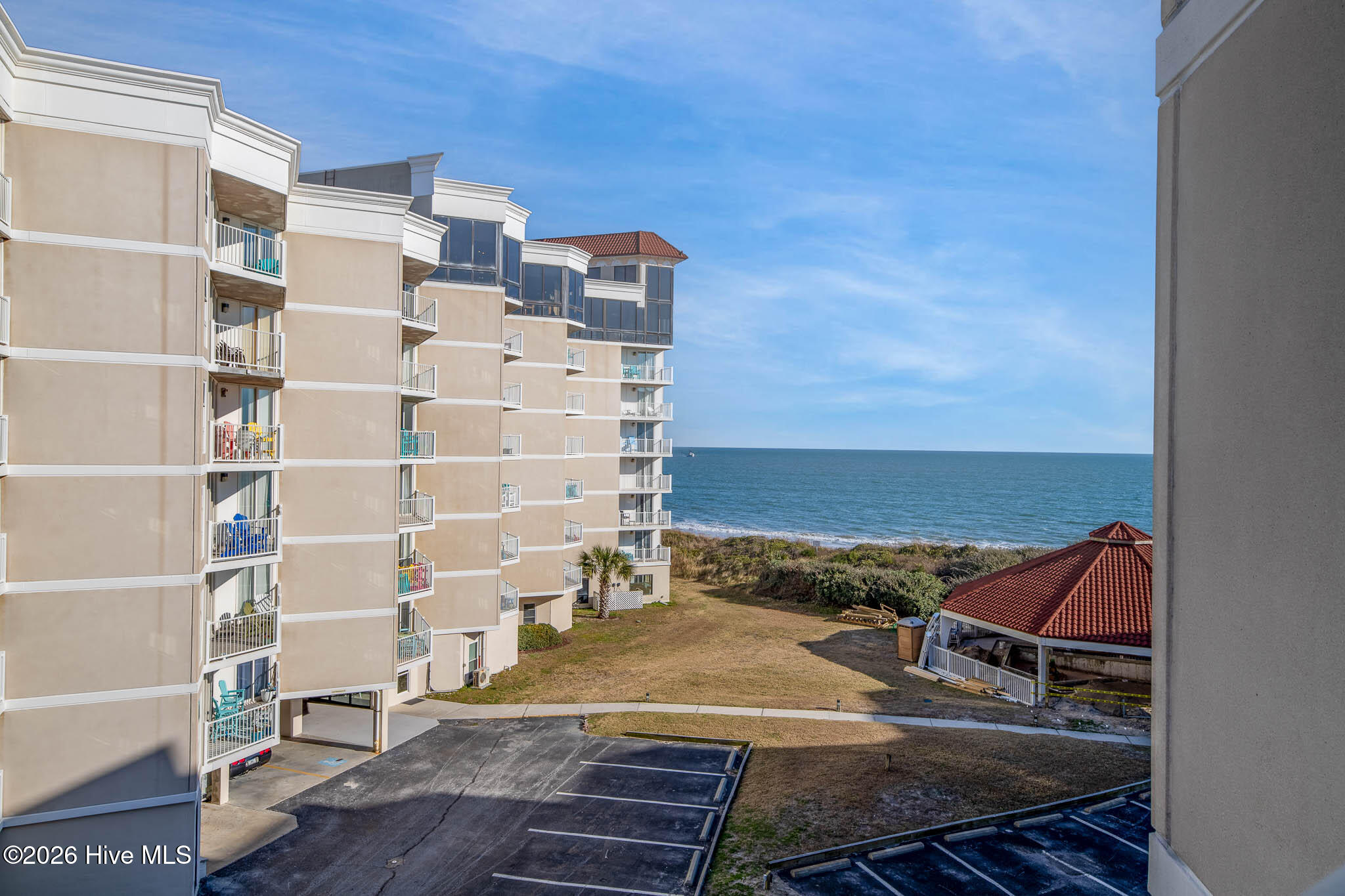 100567274 | Photo 21