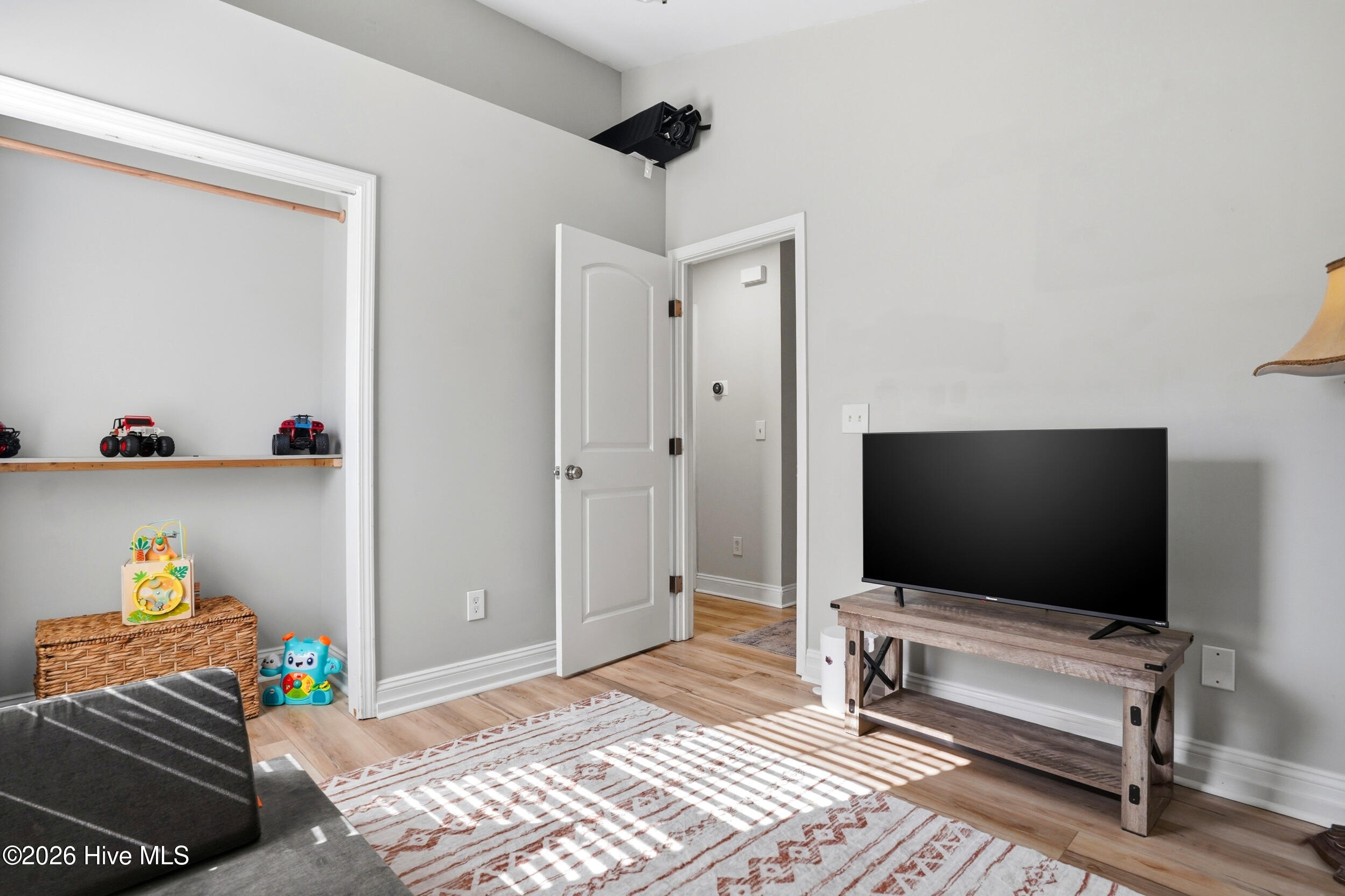 100567490 | Photo 18