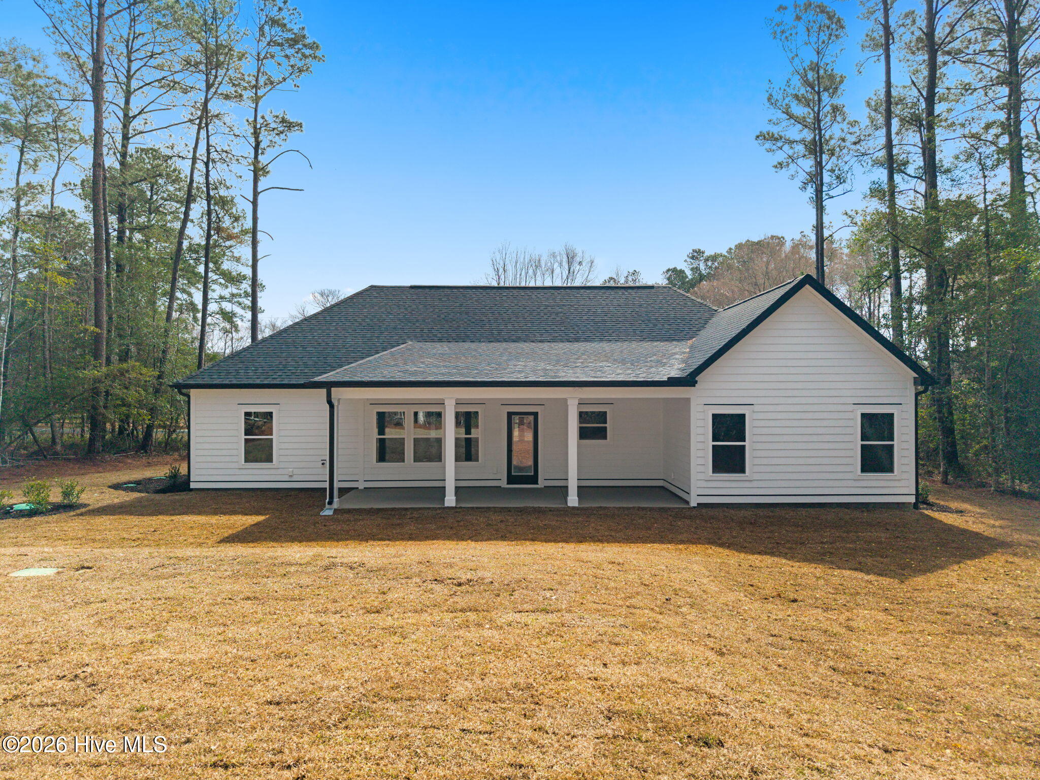 100557701 | Photo 57