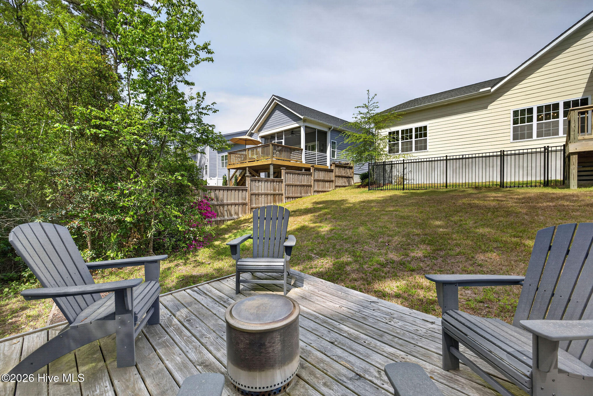 100567052 | Photo 48