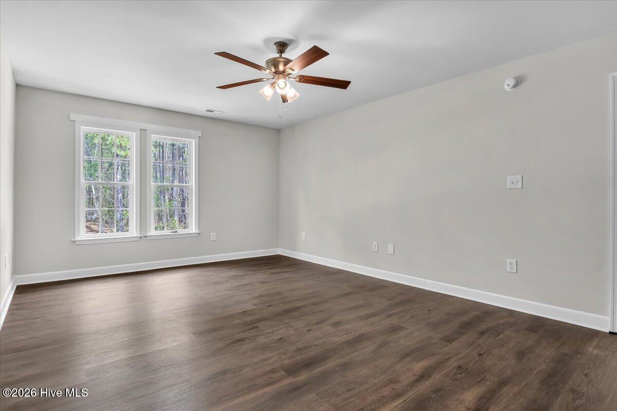 100565952 | Photo 28