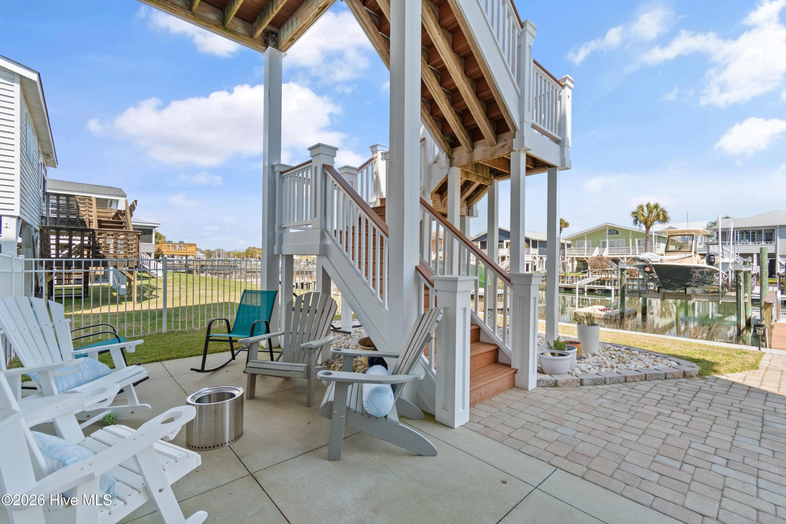 100562772 | Photo 84