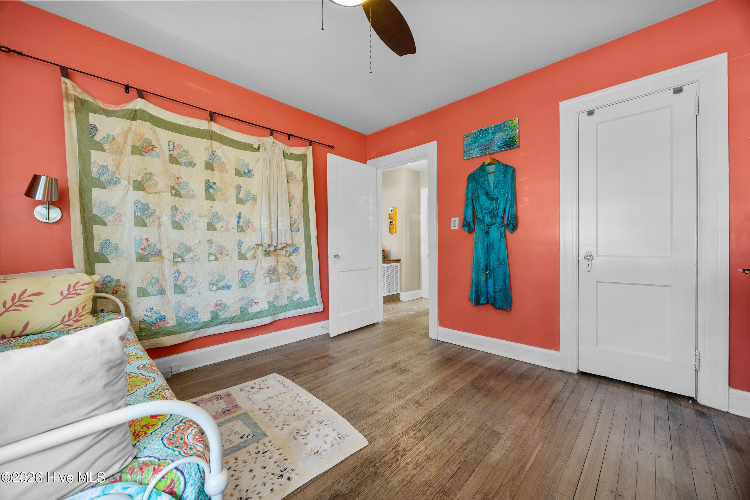 100559586 | Photo 24