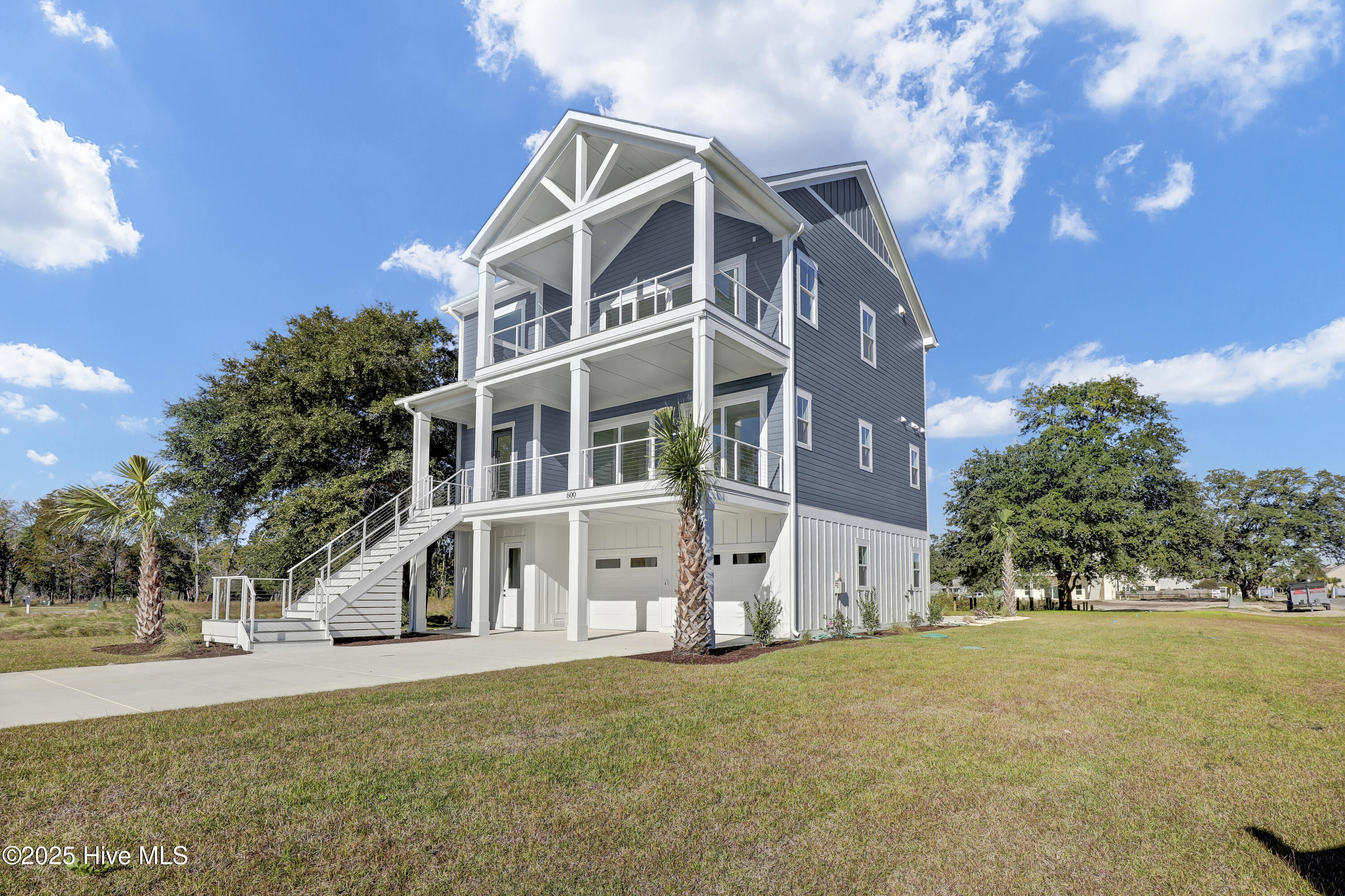 Homes for sale in Holly Ridge, NC | 600 Salt Grass Ct, Holly Ridge, NC 28445 | MLS# 100523775