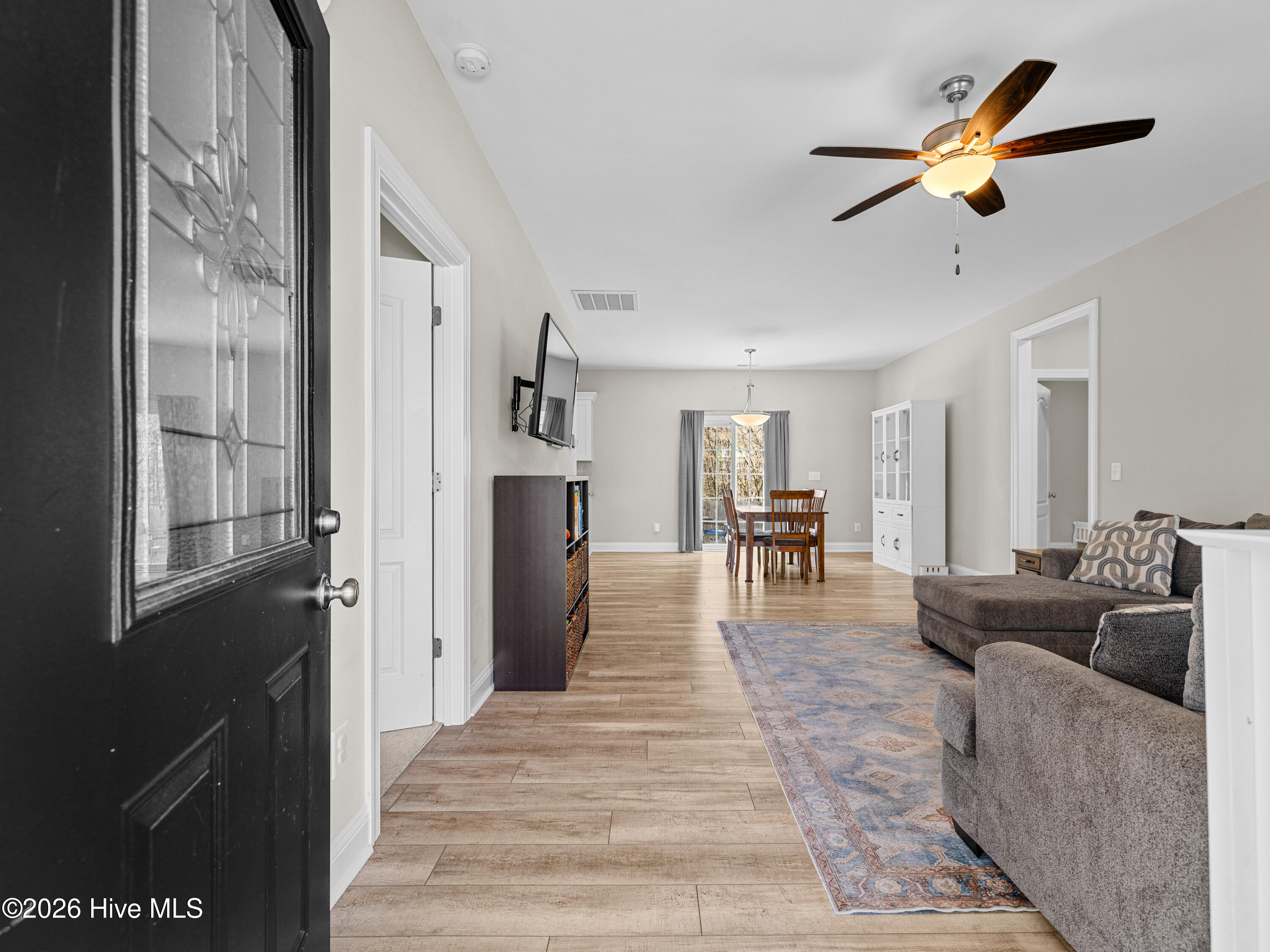 100560516 | Photo 10