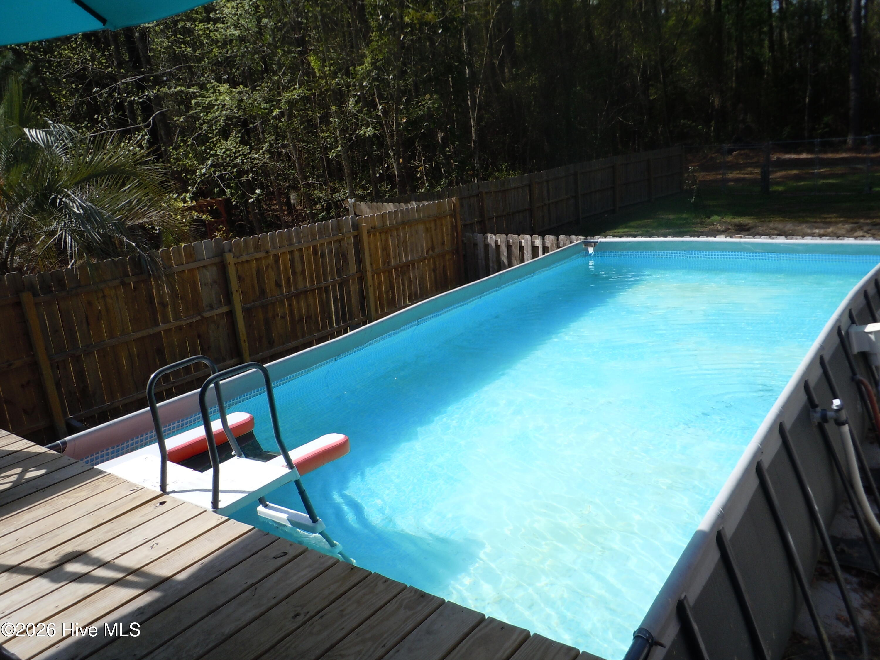 100565129 | Photo 84