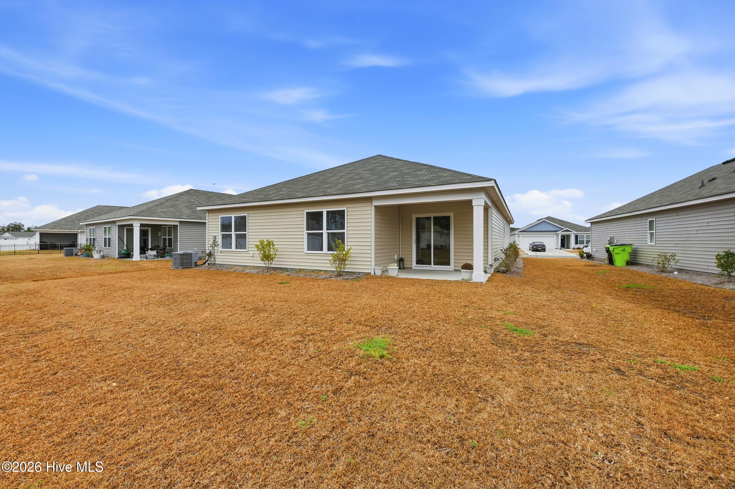 100555935 | Photo 36