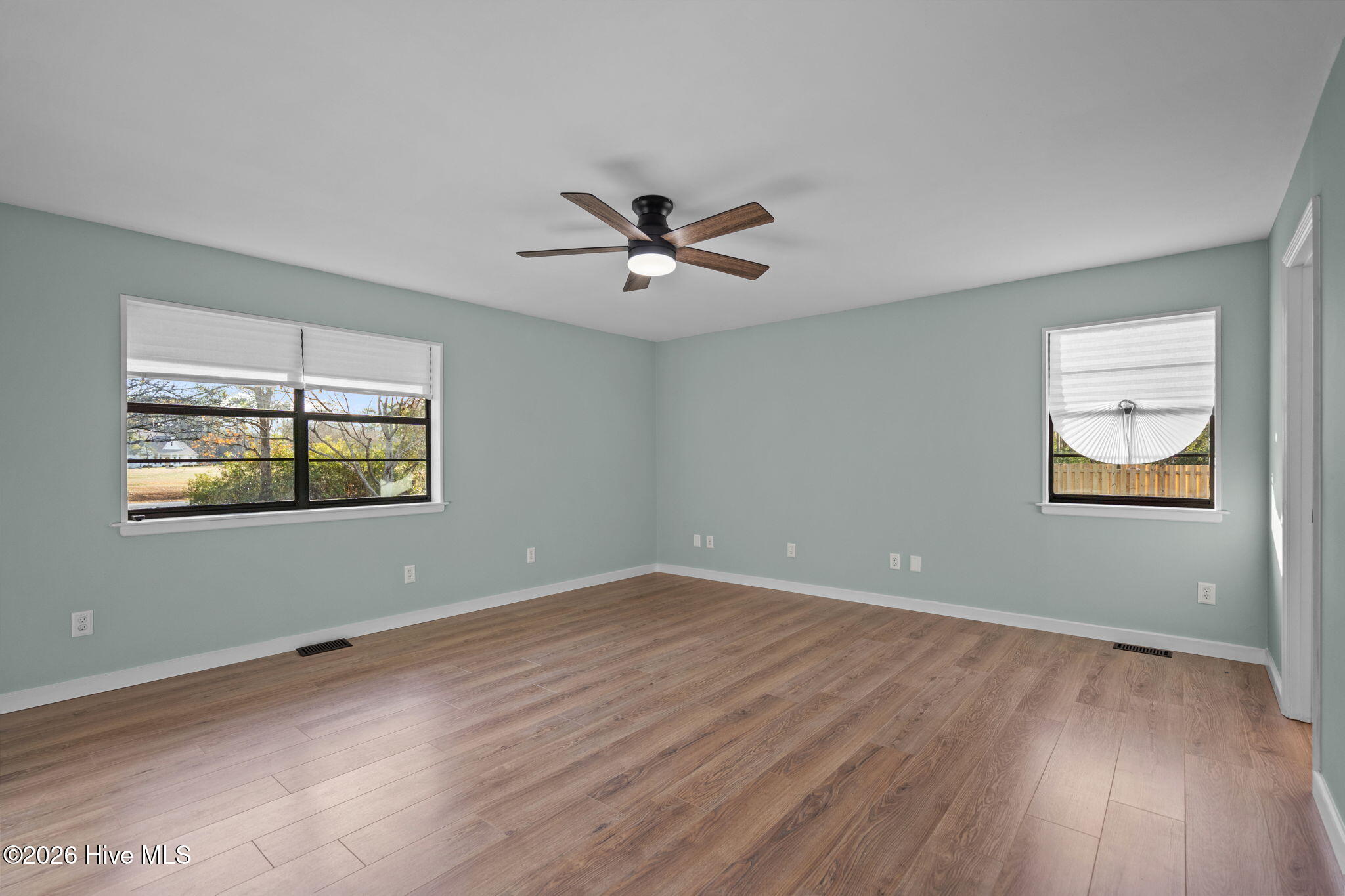 100541666 | Photo 32