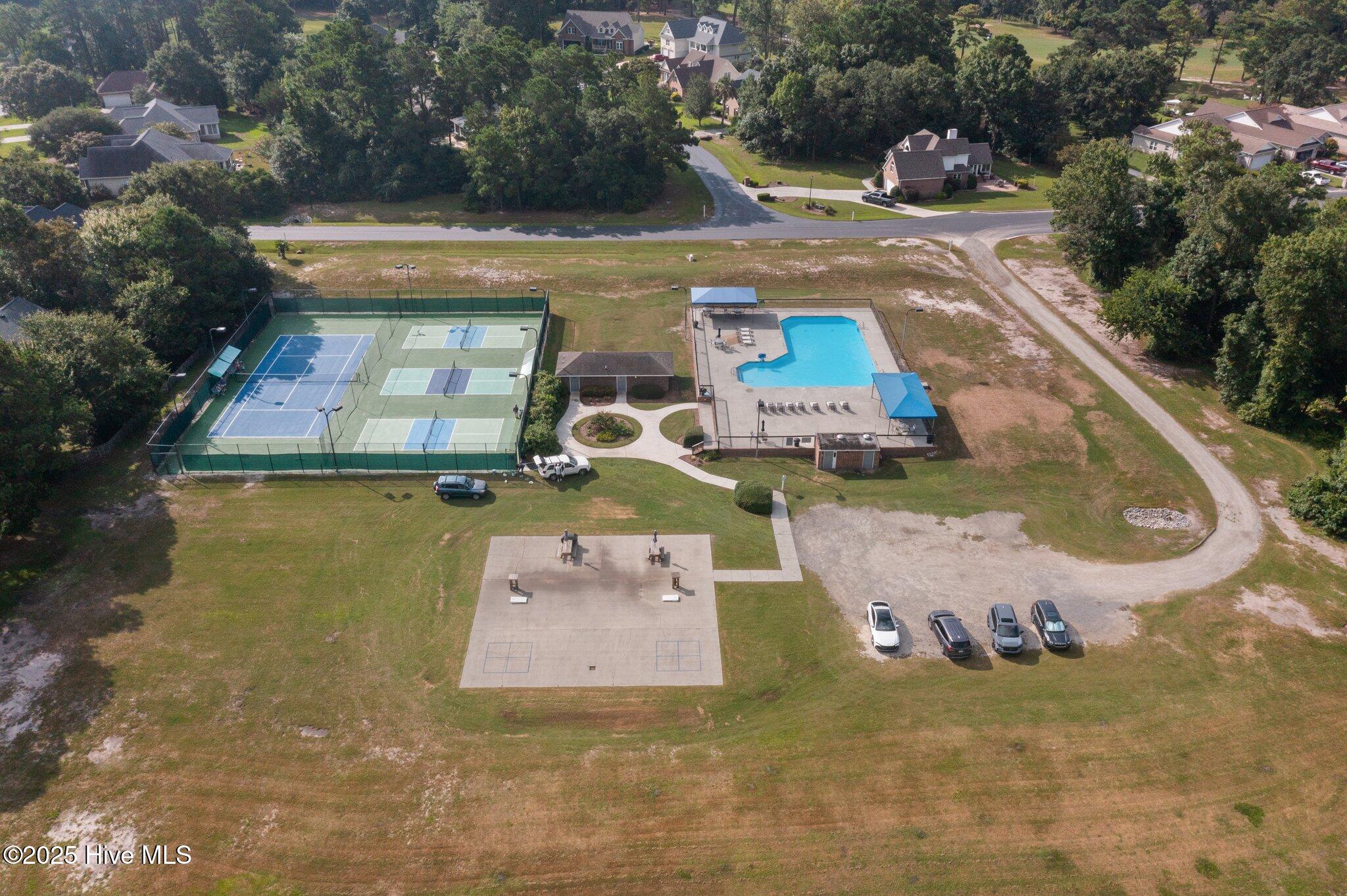 100536382 | Photo 51