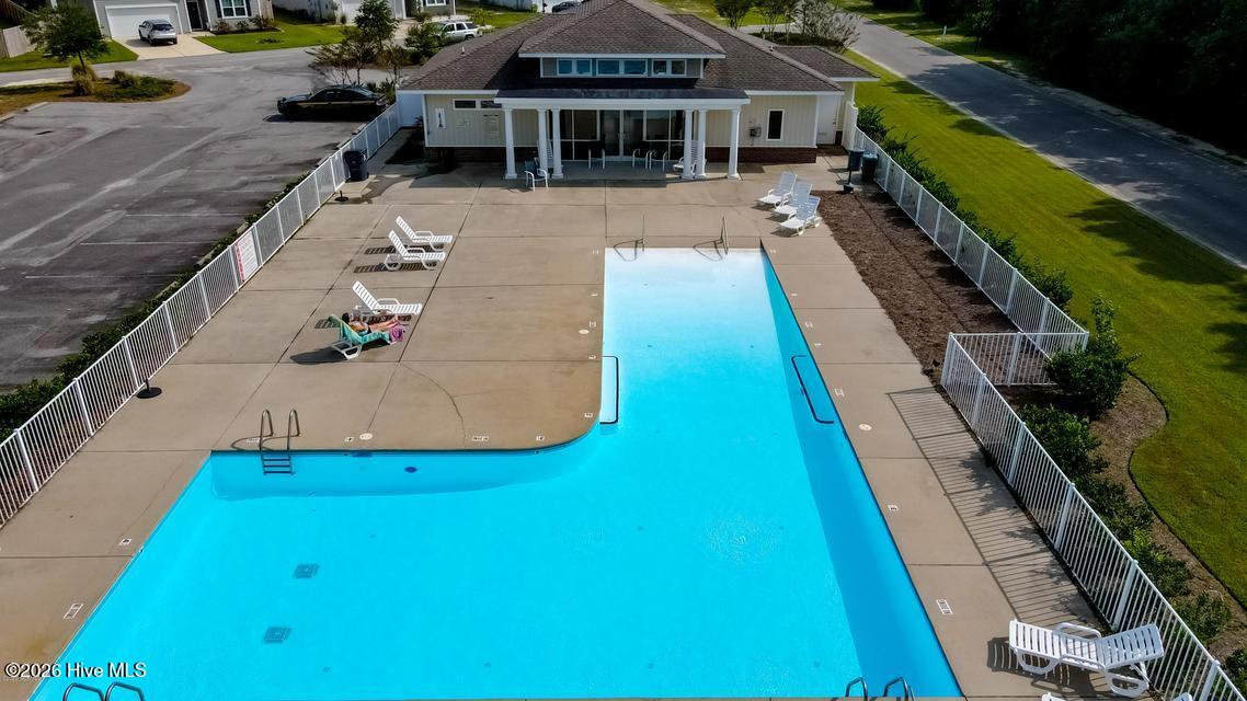 100565114 | Photo 21