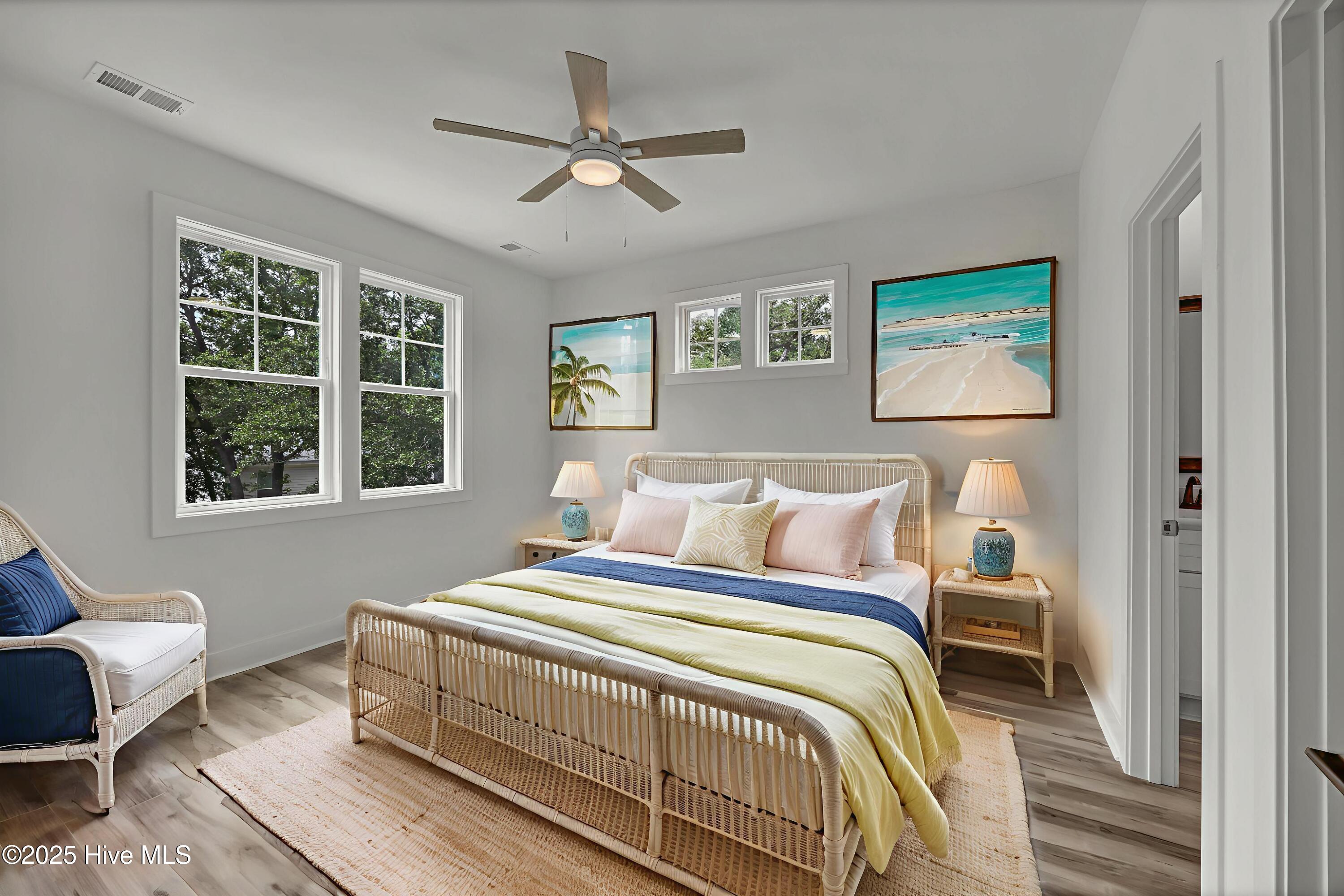 100509344 | Photo 17