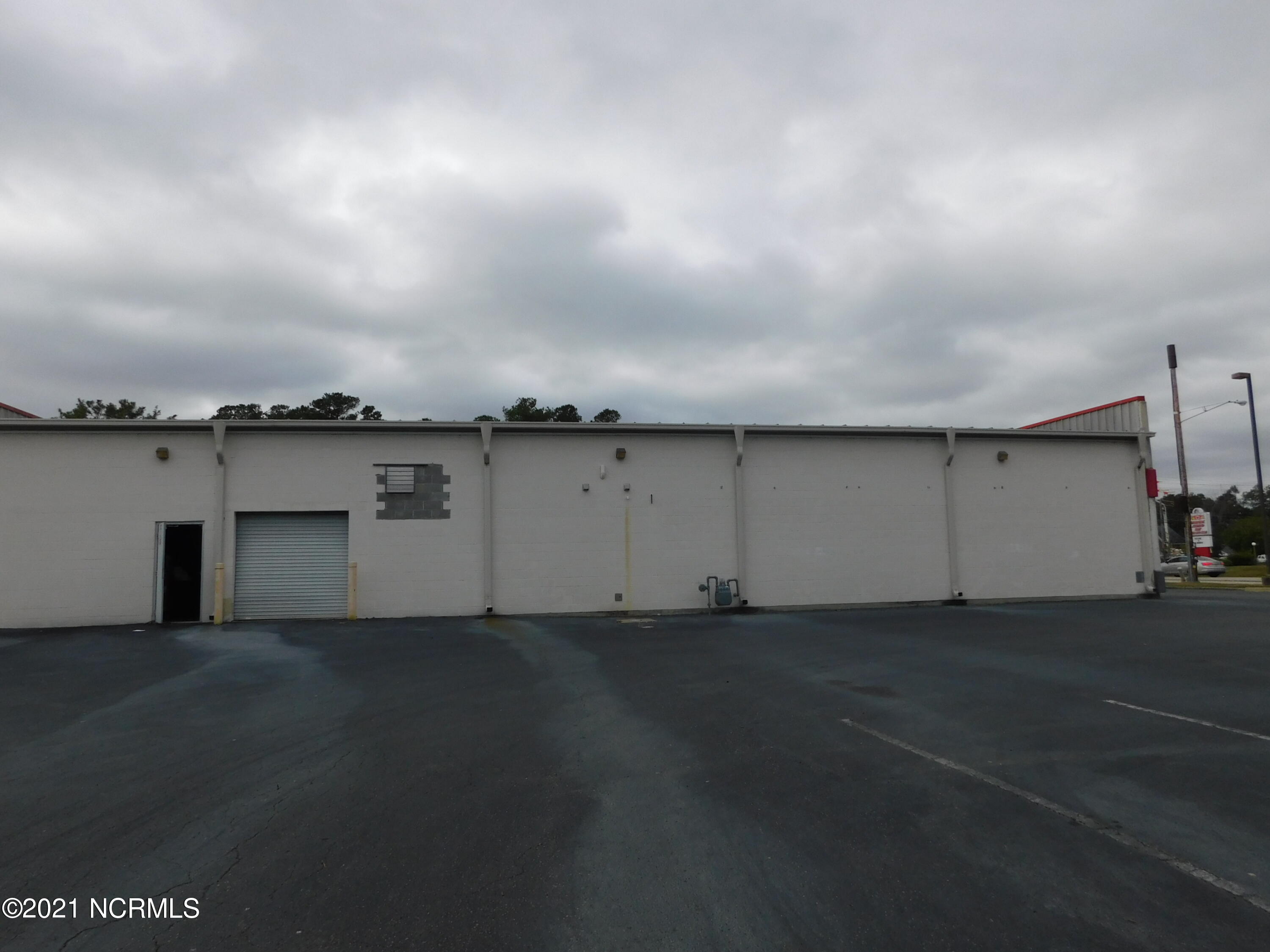 4555 Fayetteville Road, Lumberton, NC, 28358