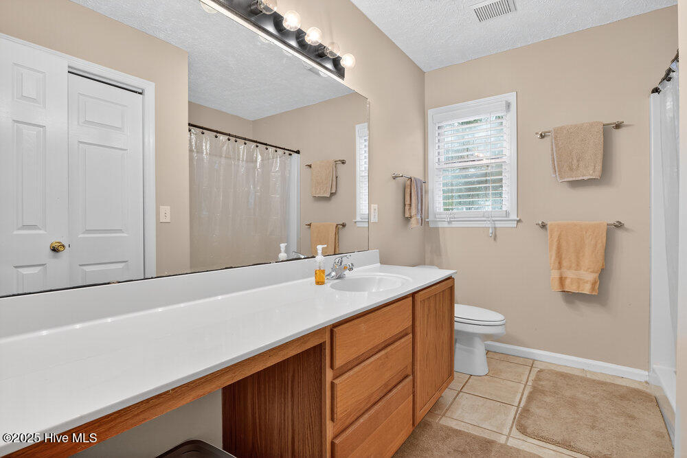 100527108 | Photo 22