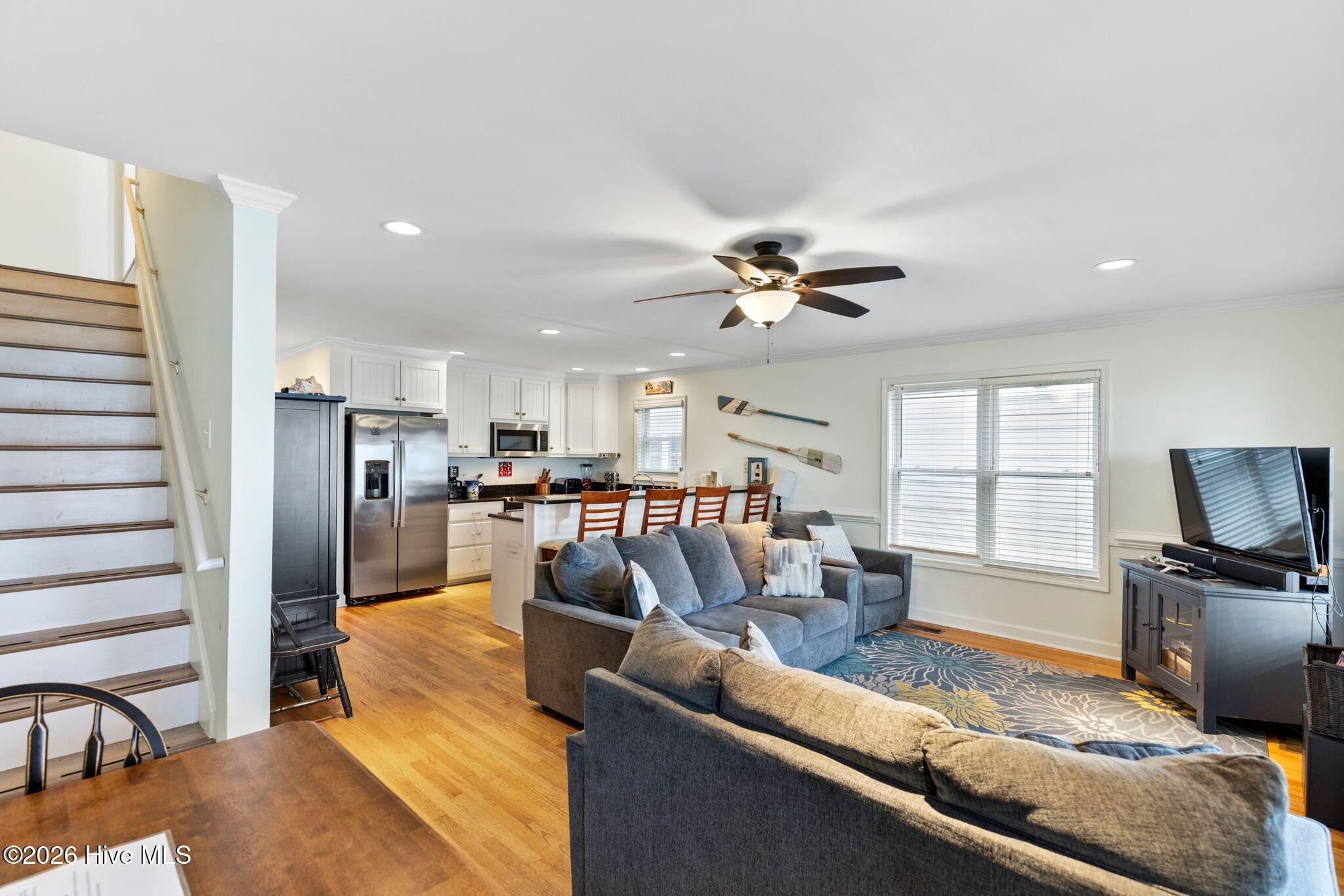 100570292 | Photo 14