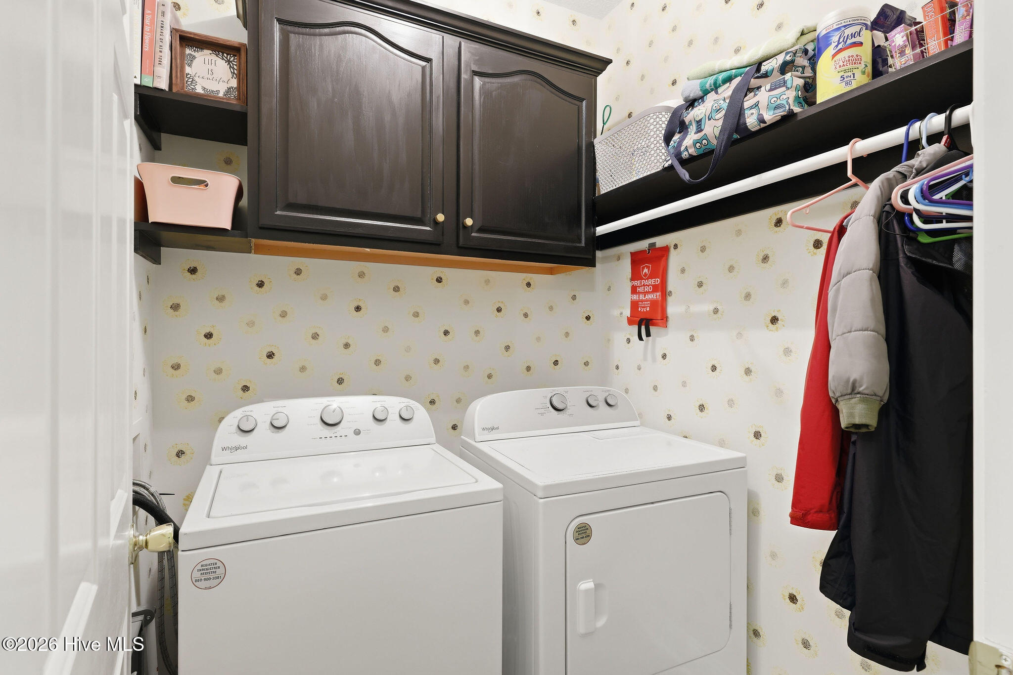 100565672 | Photo 41