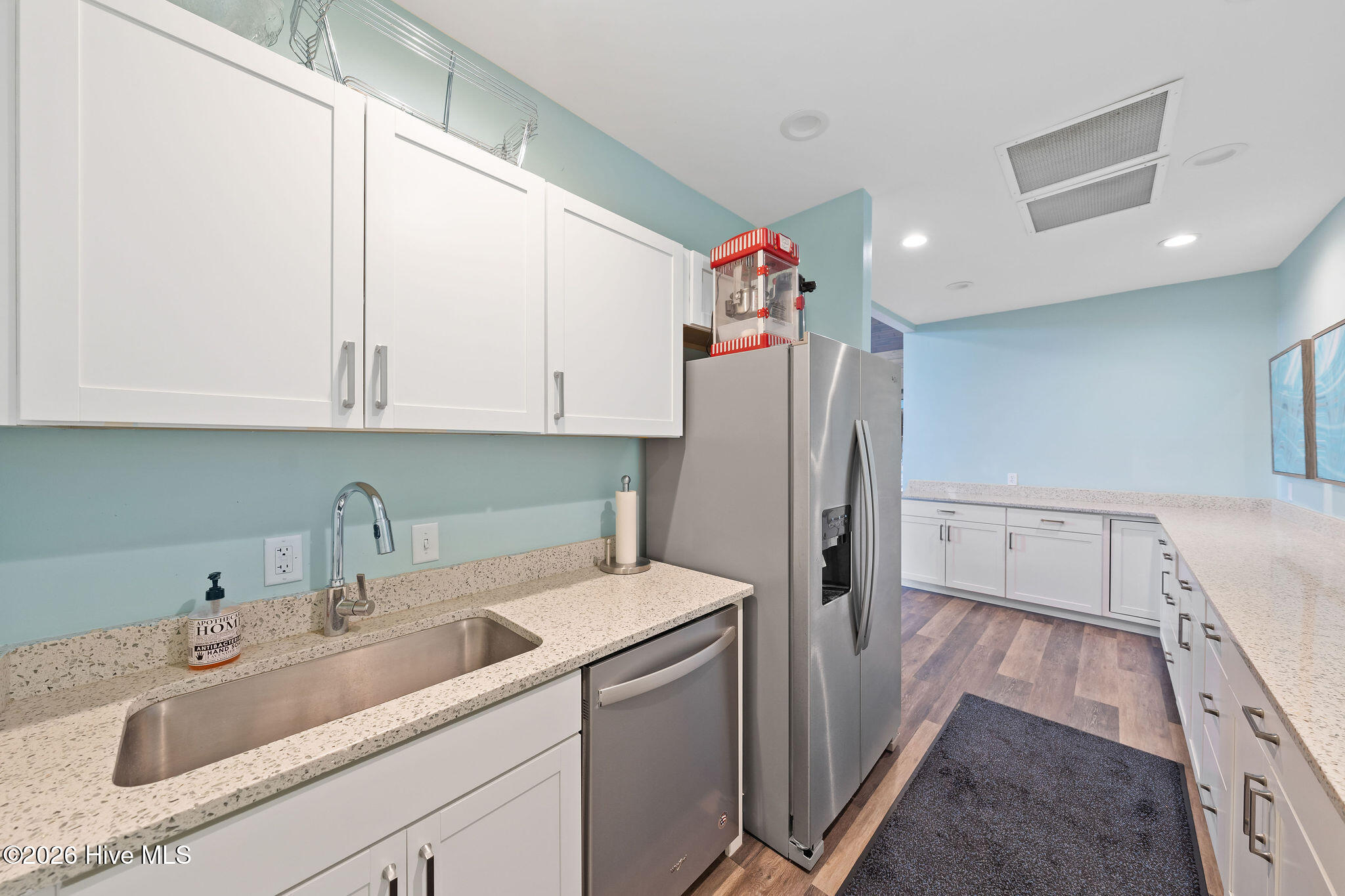 100559575 | Photo 72