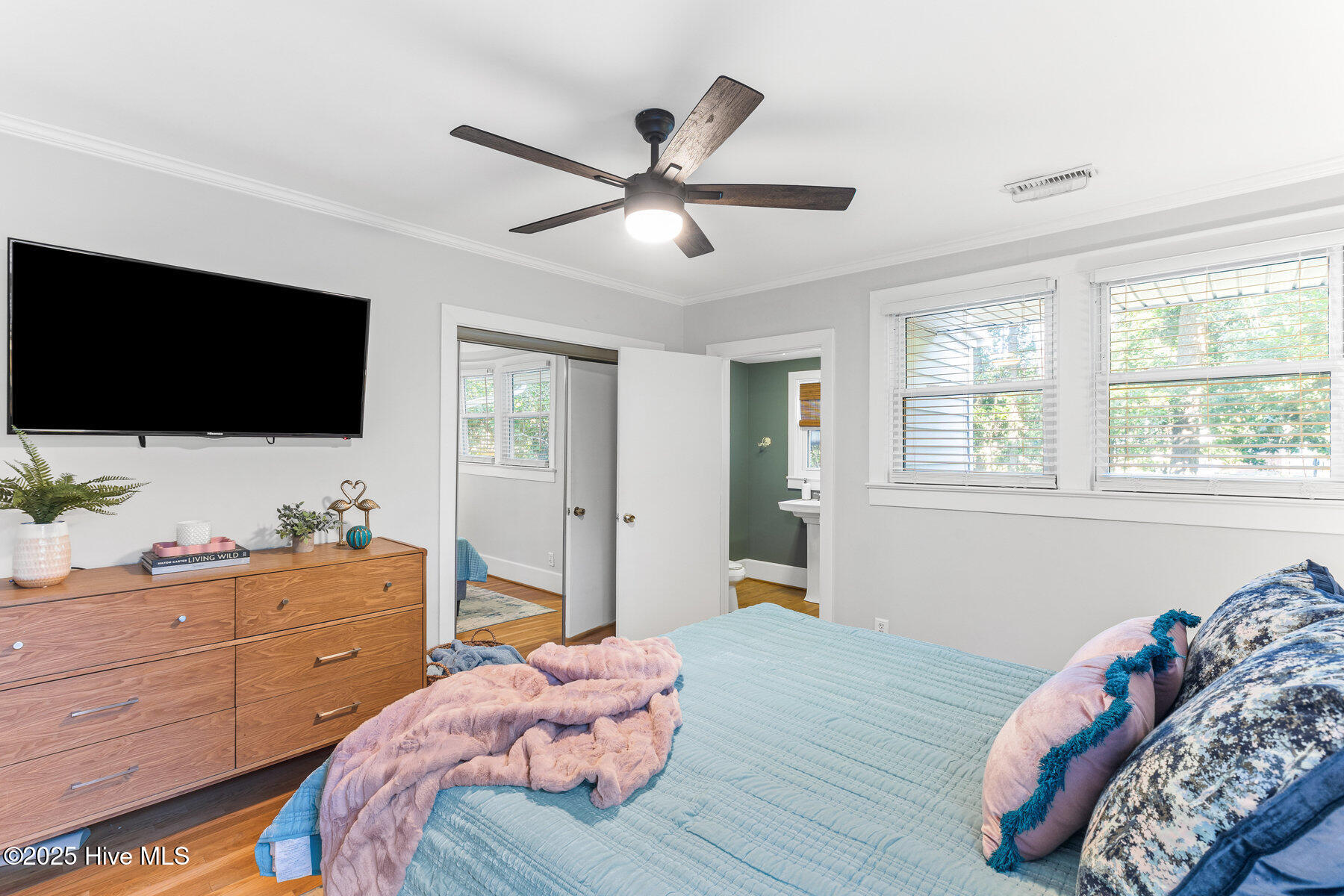 305 Wayne Drive, Wilmington, NC 28403 – photo 14: 019_305_wayne_drive_-19_152