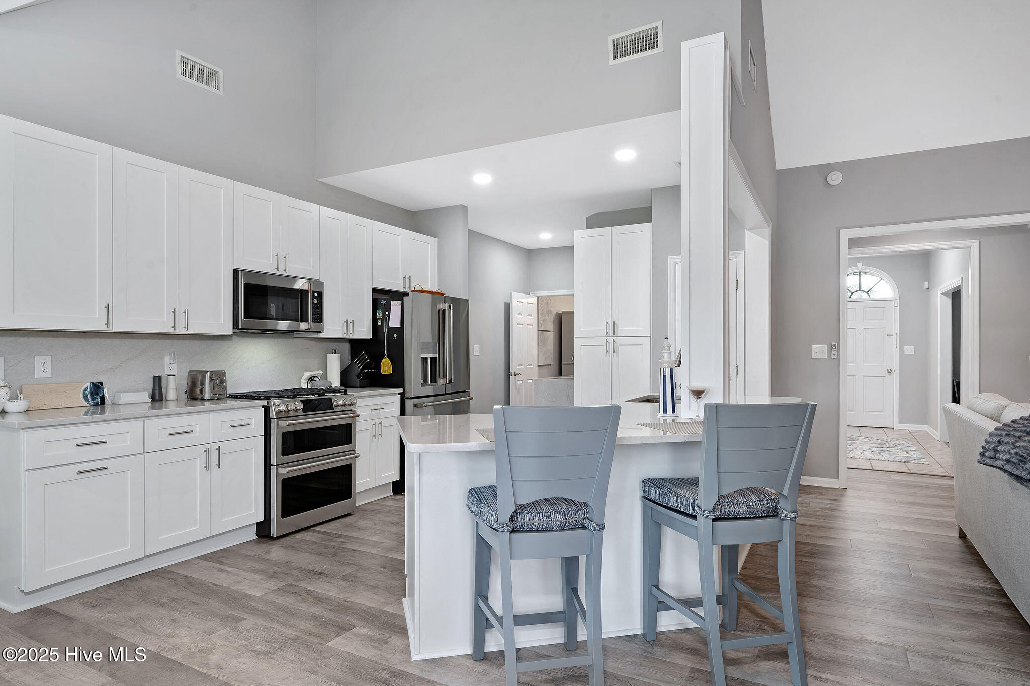 100510783 | Photo 19