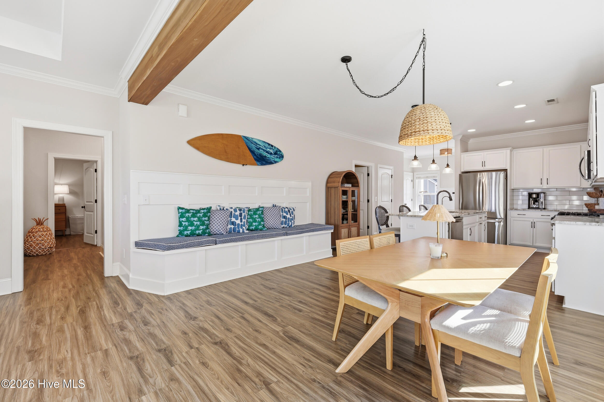 100545228 | Photo 15