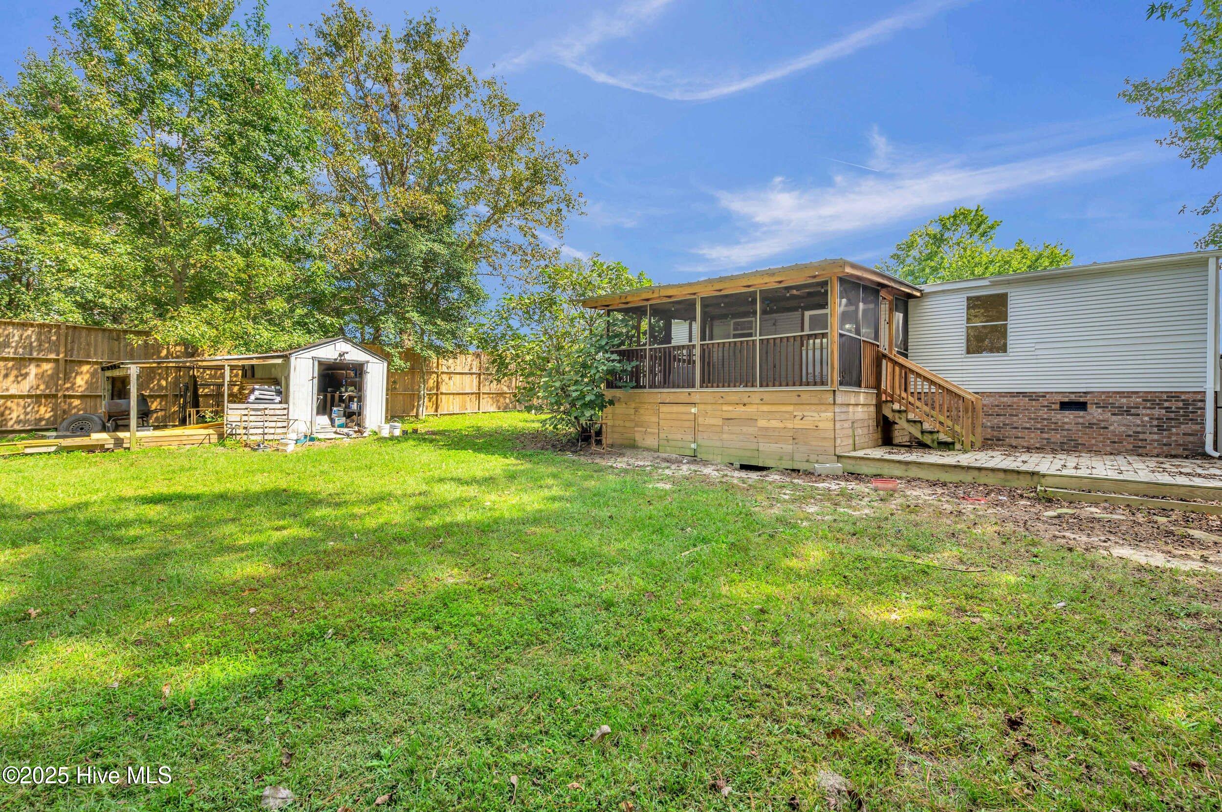 100534761 | Photo 24