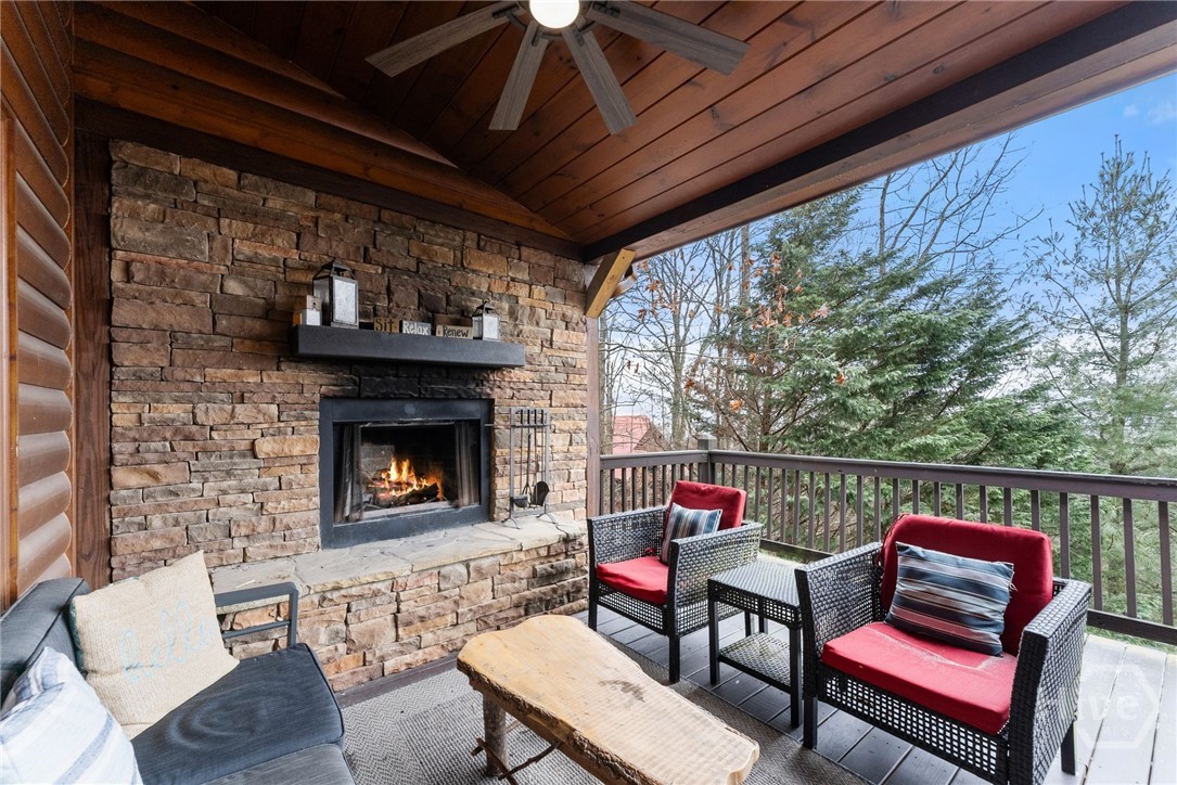 Homes for sale in Mineral Bluff, GA | 437 Spruce Cir, Mineral Bluff, GA 30559 | MLS# CL347970