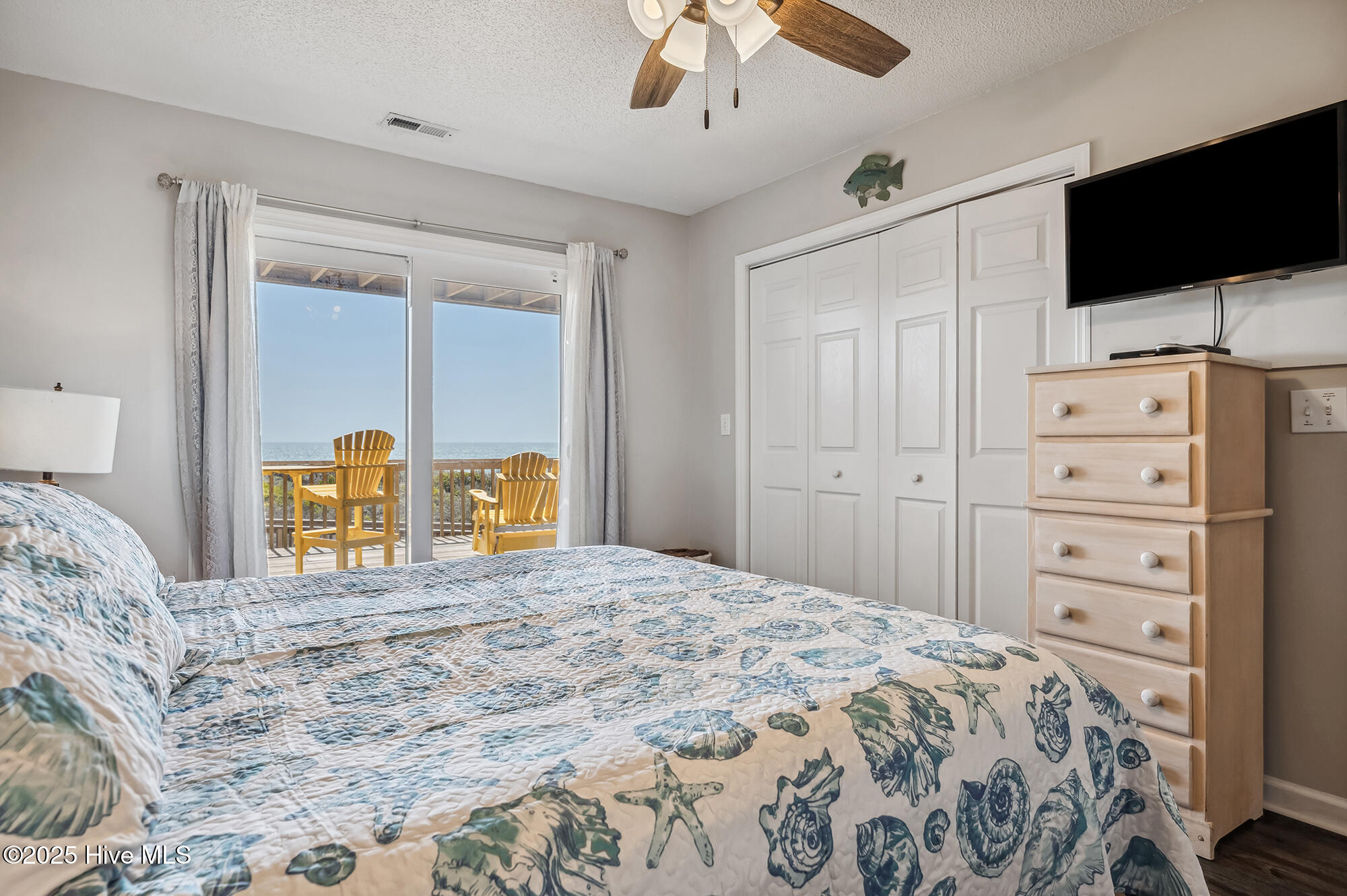 100538972 | Photo 45